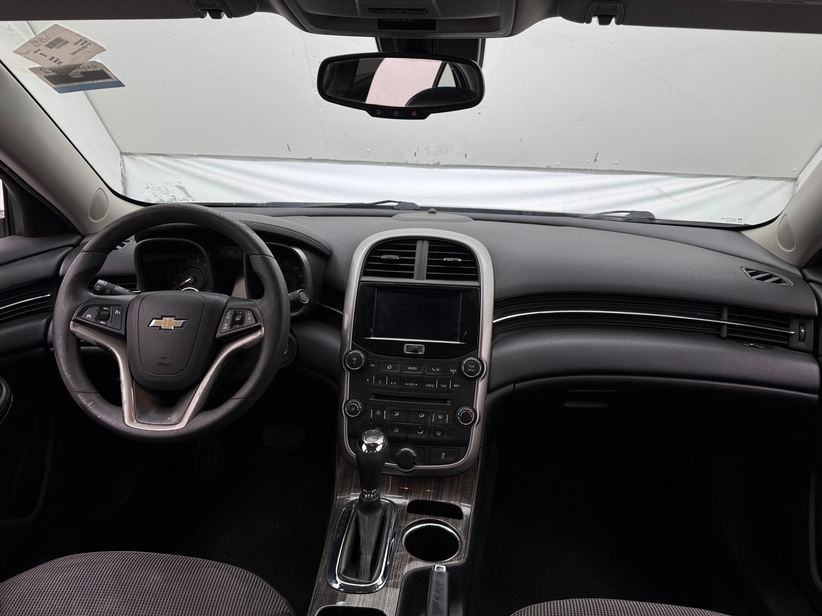 Thumbnail: 2015 Chevrolet Malibu - 3