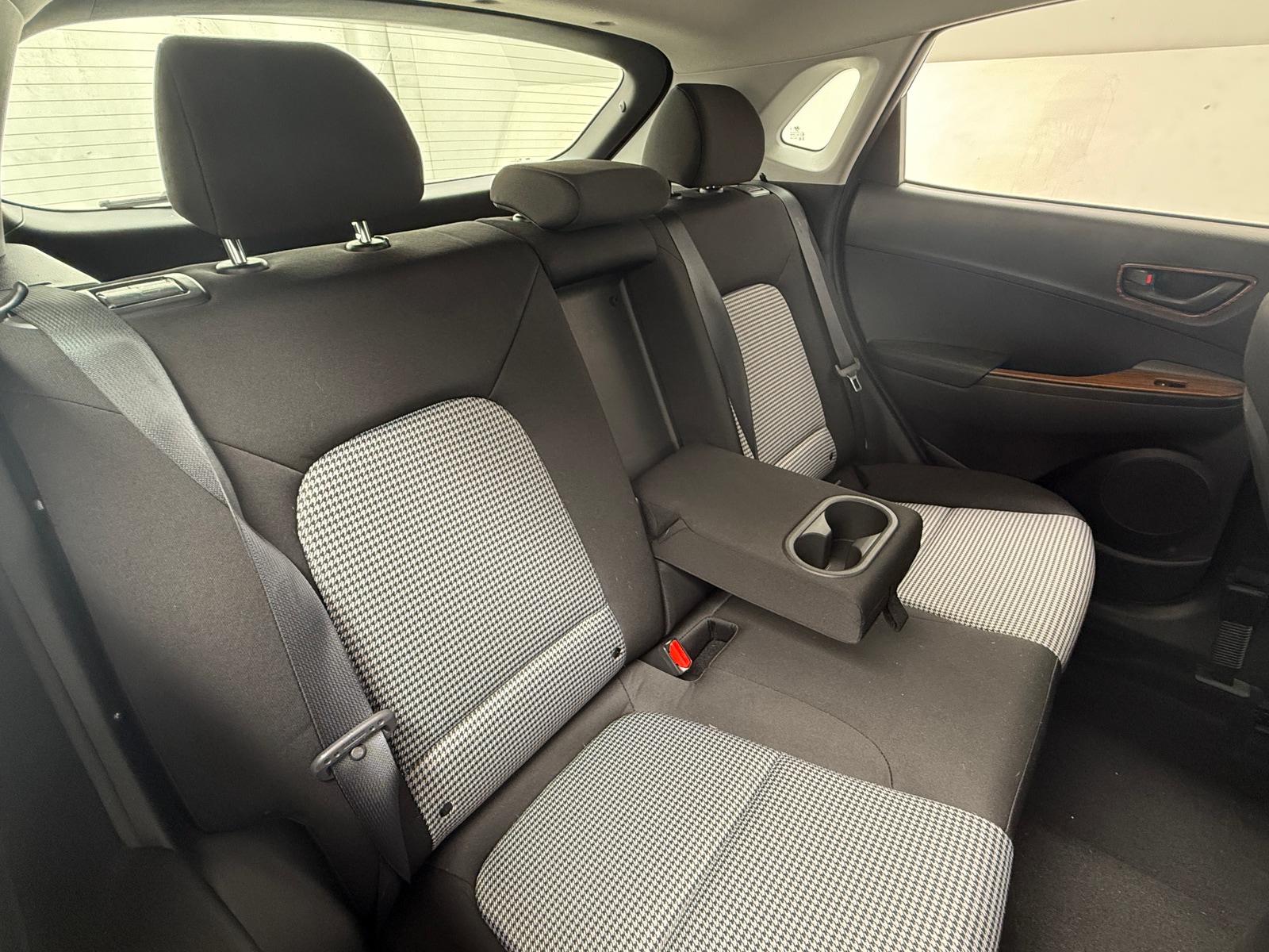 Thumbnail: 2021 Hyundai Kona - 6