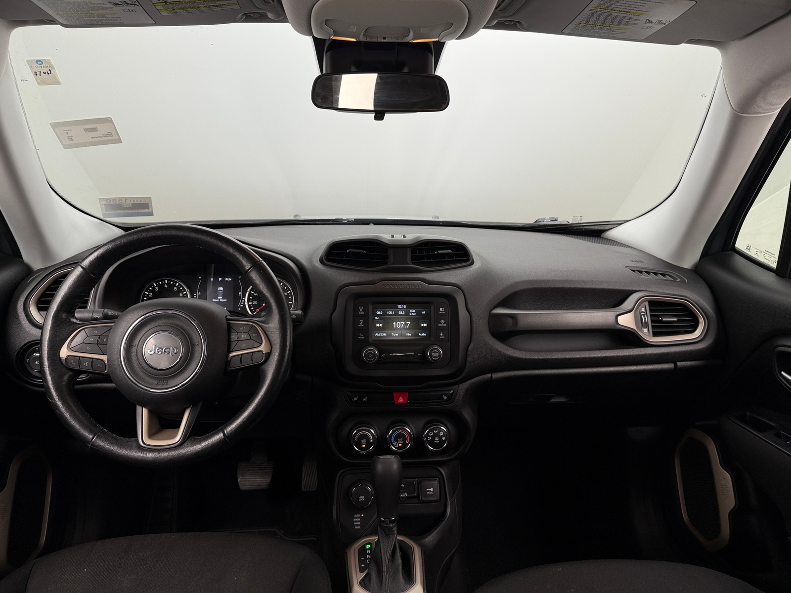 Thumbnail: 2017 Jeep Renegade - 3