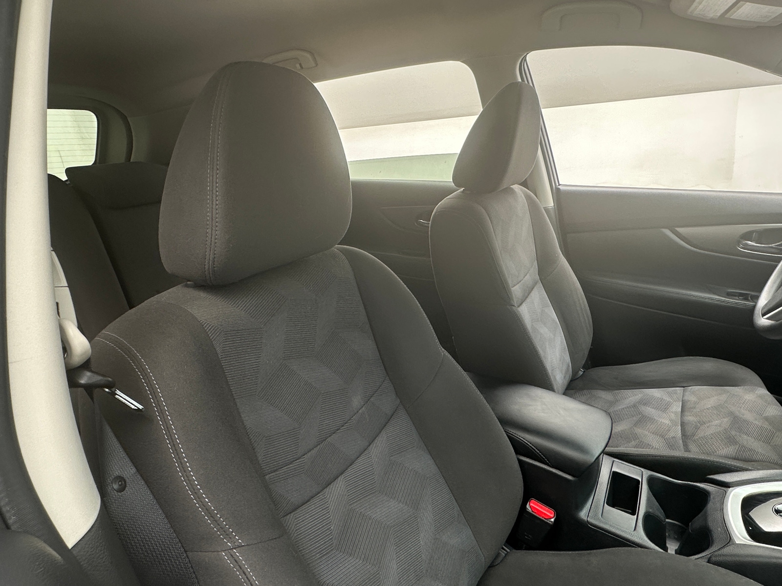 Thumbnail: 2016 Nissan Rogue - 2