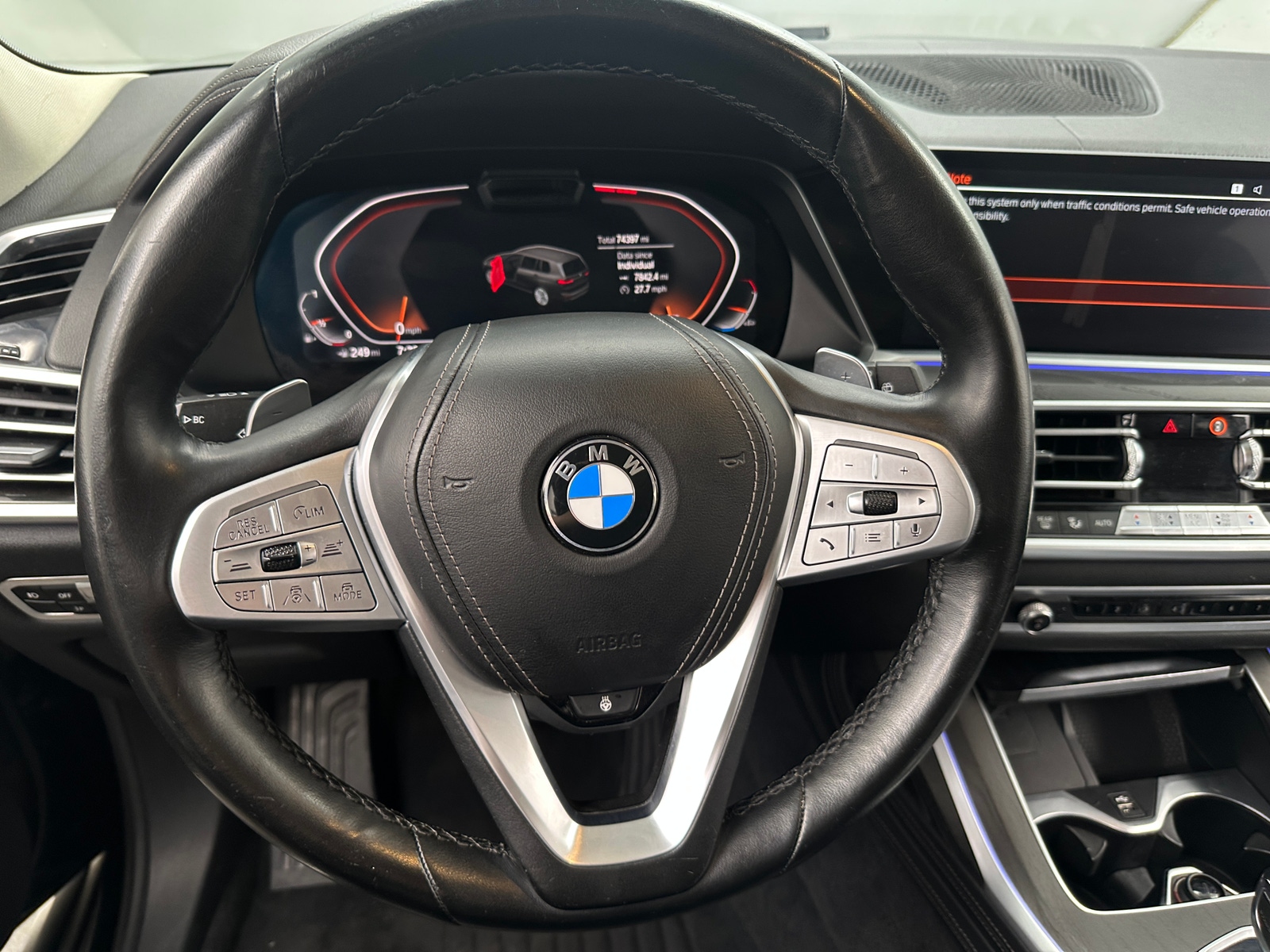 Thumbnail: 2019 BMW X7 - 4