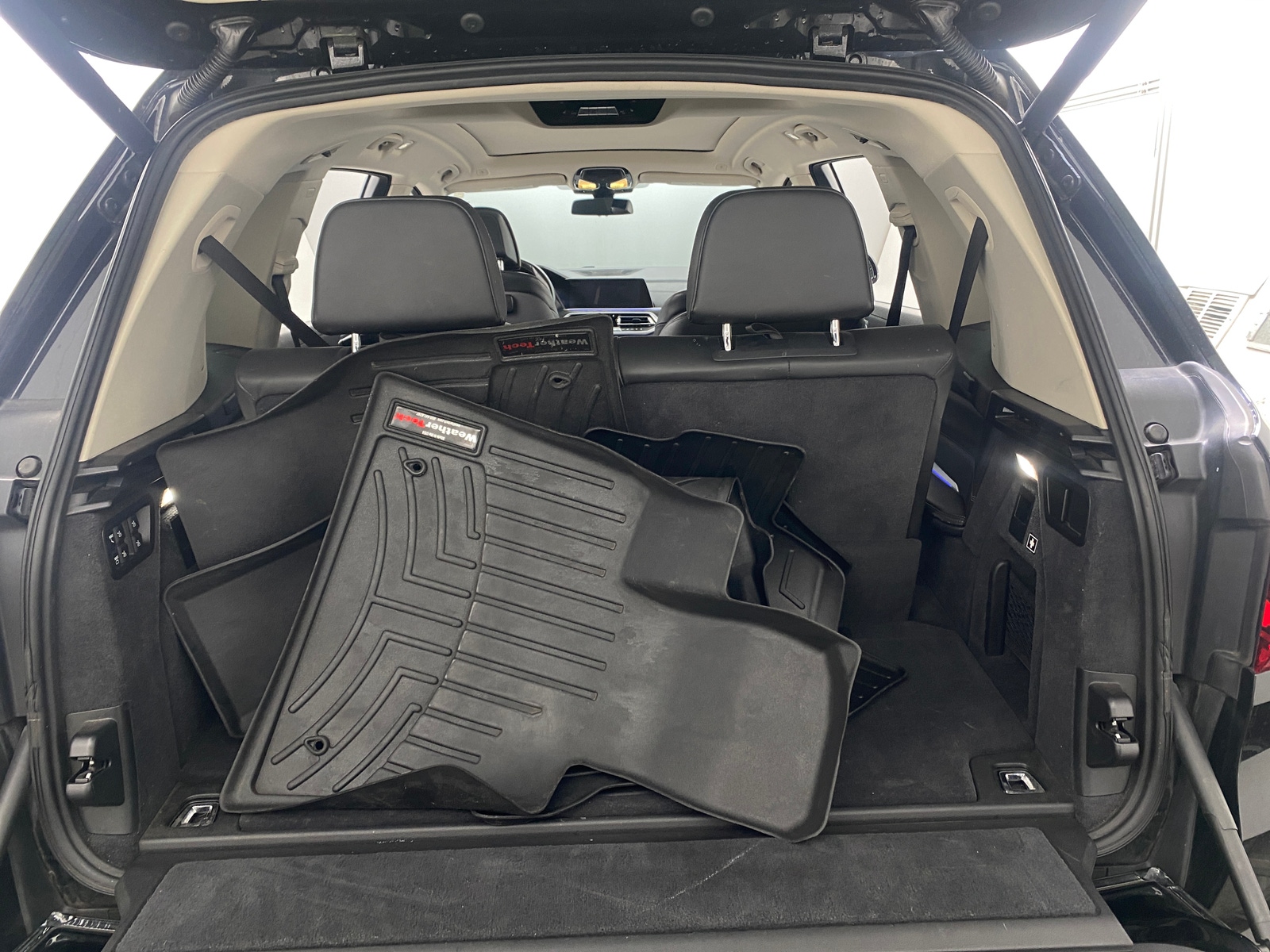 Thumbnail: 2019 BMW X7 - 6