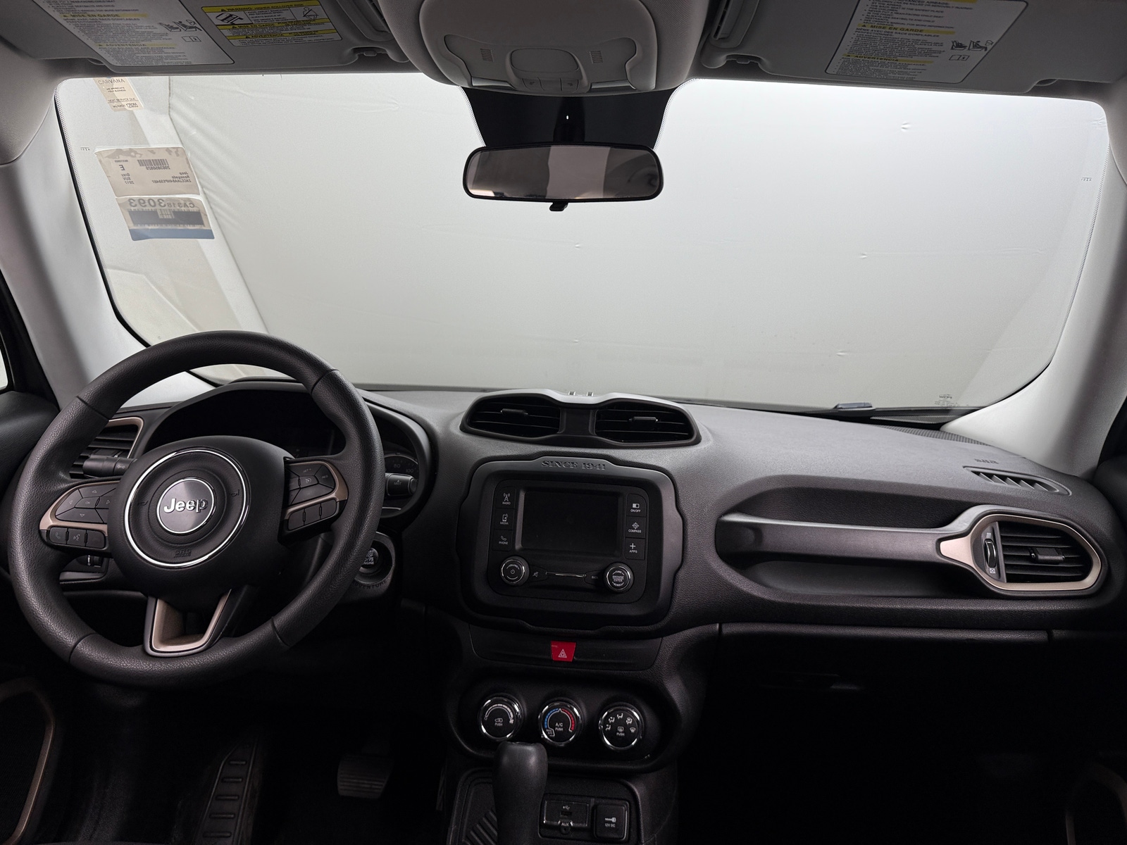 Thumbnail: 2017 Jeep Renegade - 3