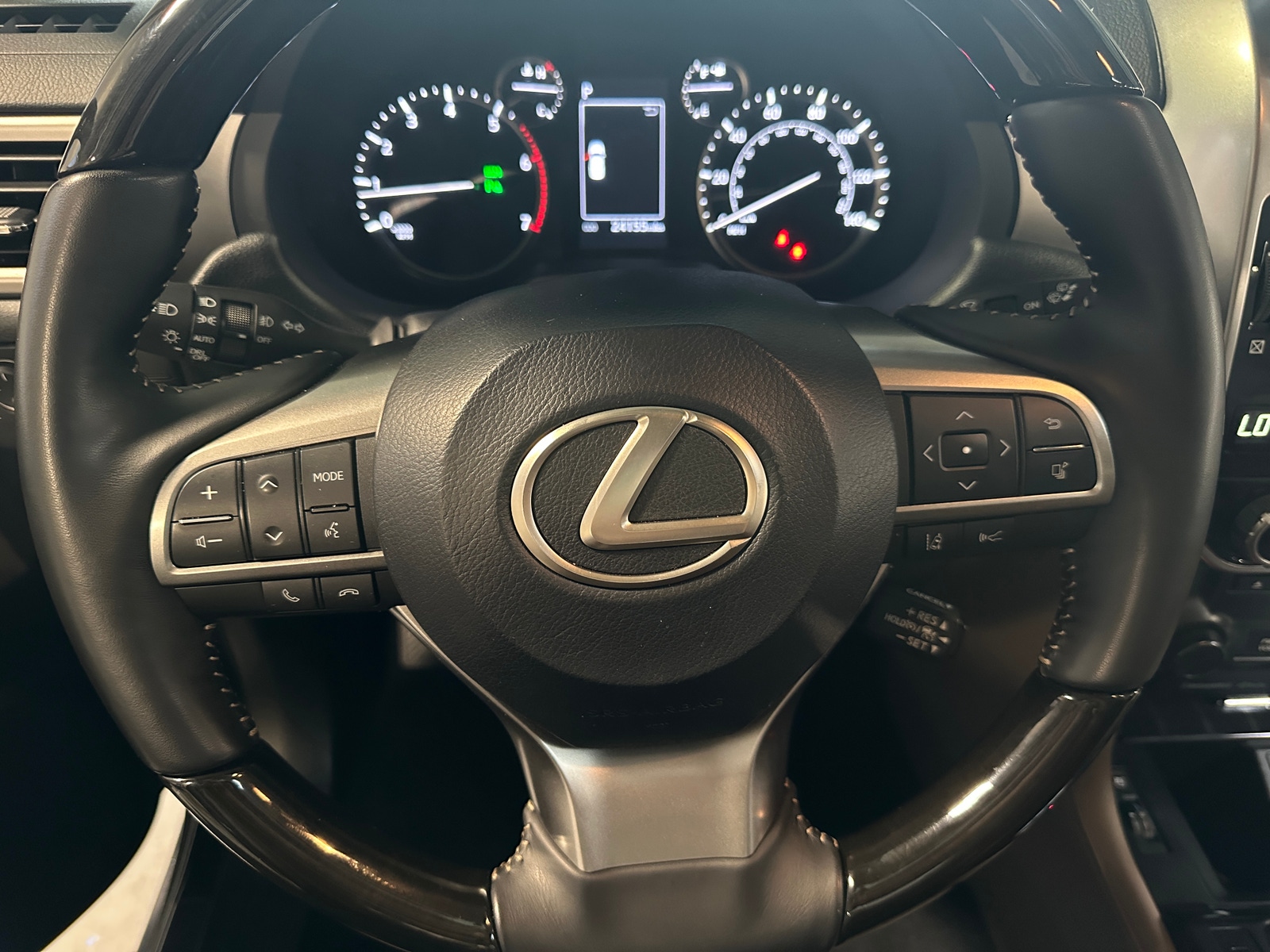 Thumbnail: 2023 Lexus GX - 4