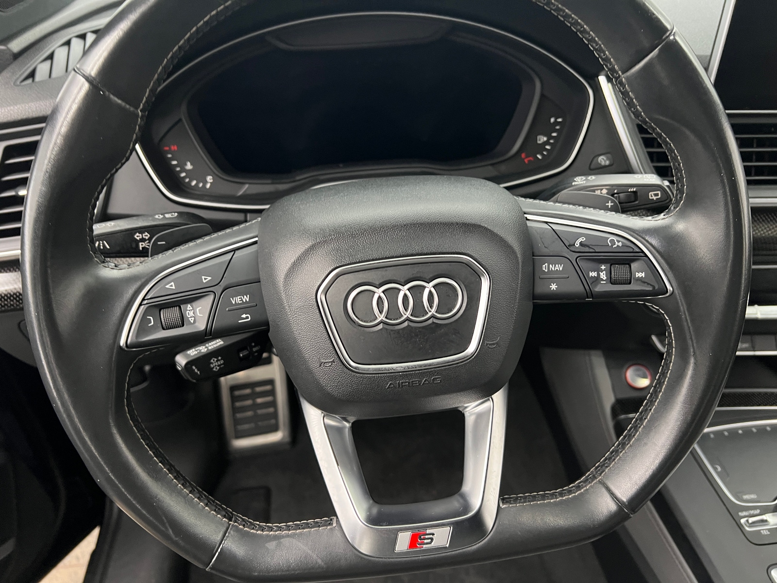 Thumbnail: 2018 Audi SQ5 - 4