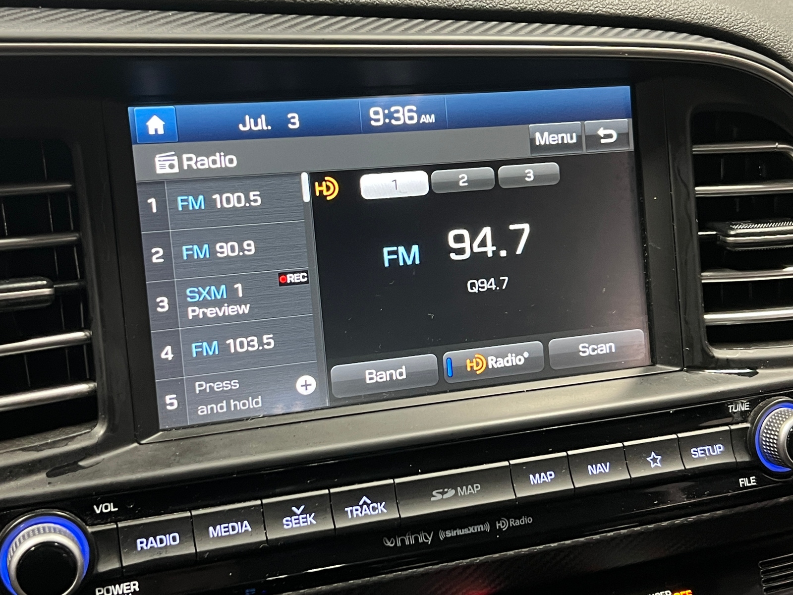 Thumbnail: 2019 Hyundai Elantra - 3