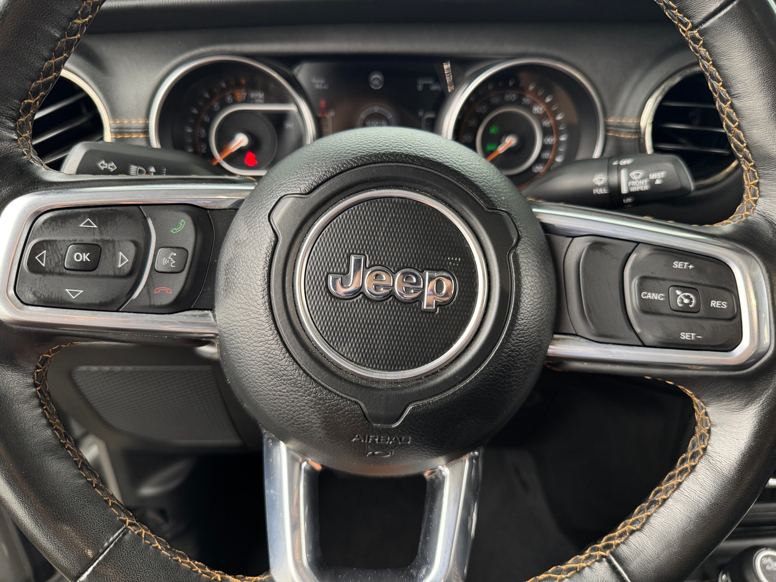 Thumbnail: 2023 Jeep Gladiator - 4