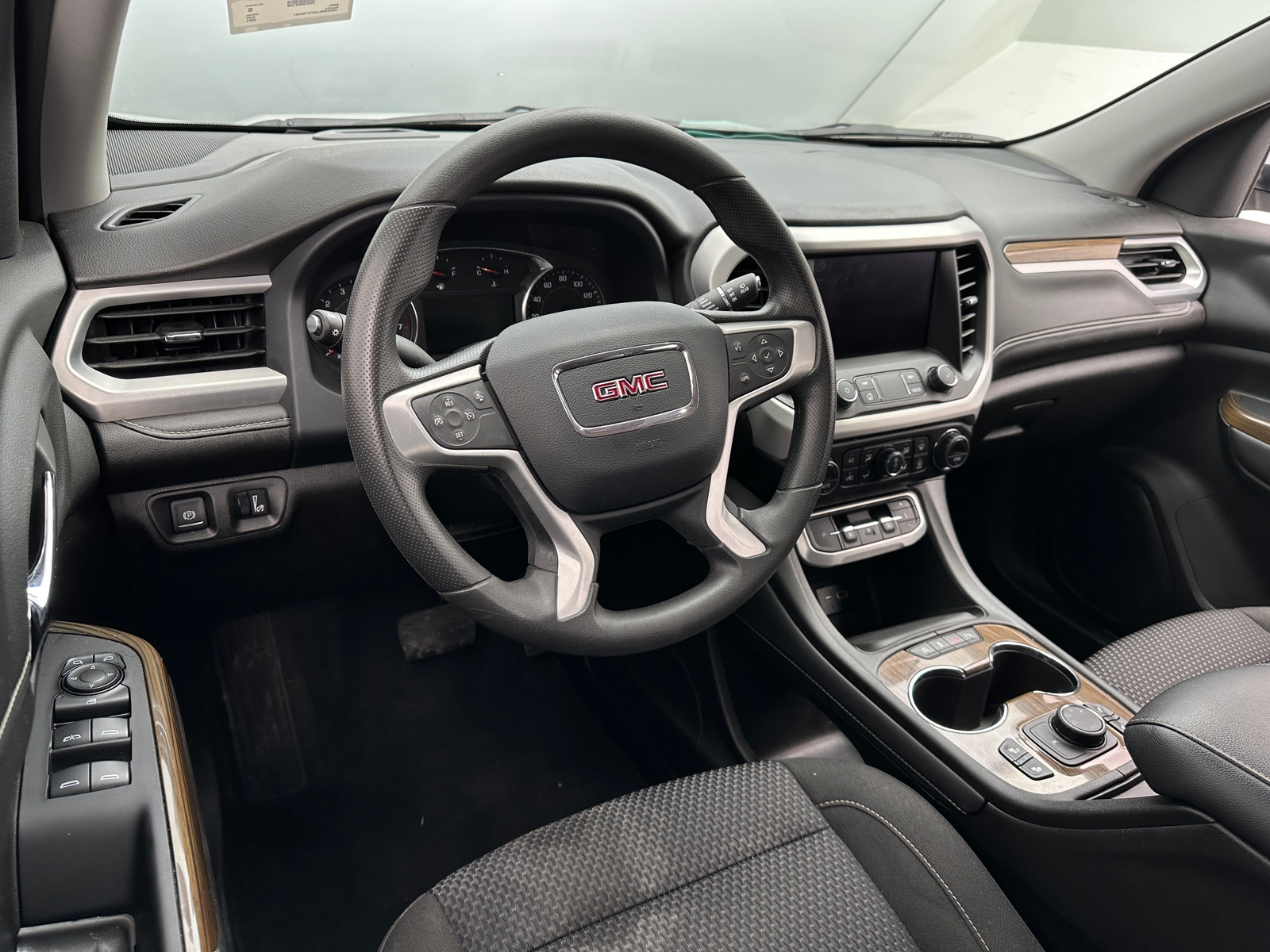 Thumbnail: 2023 GMC Acadia - 3