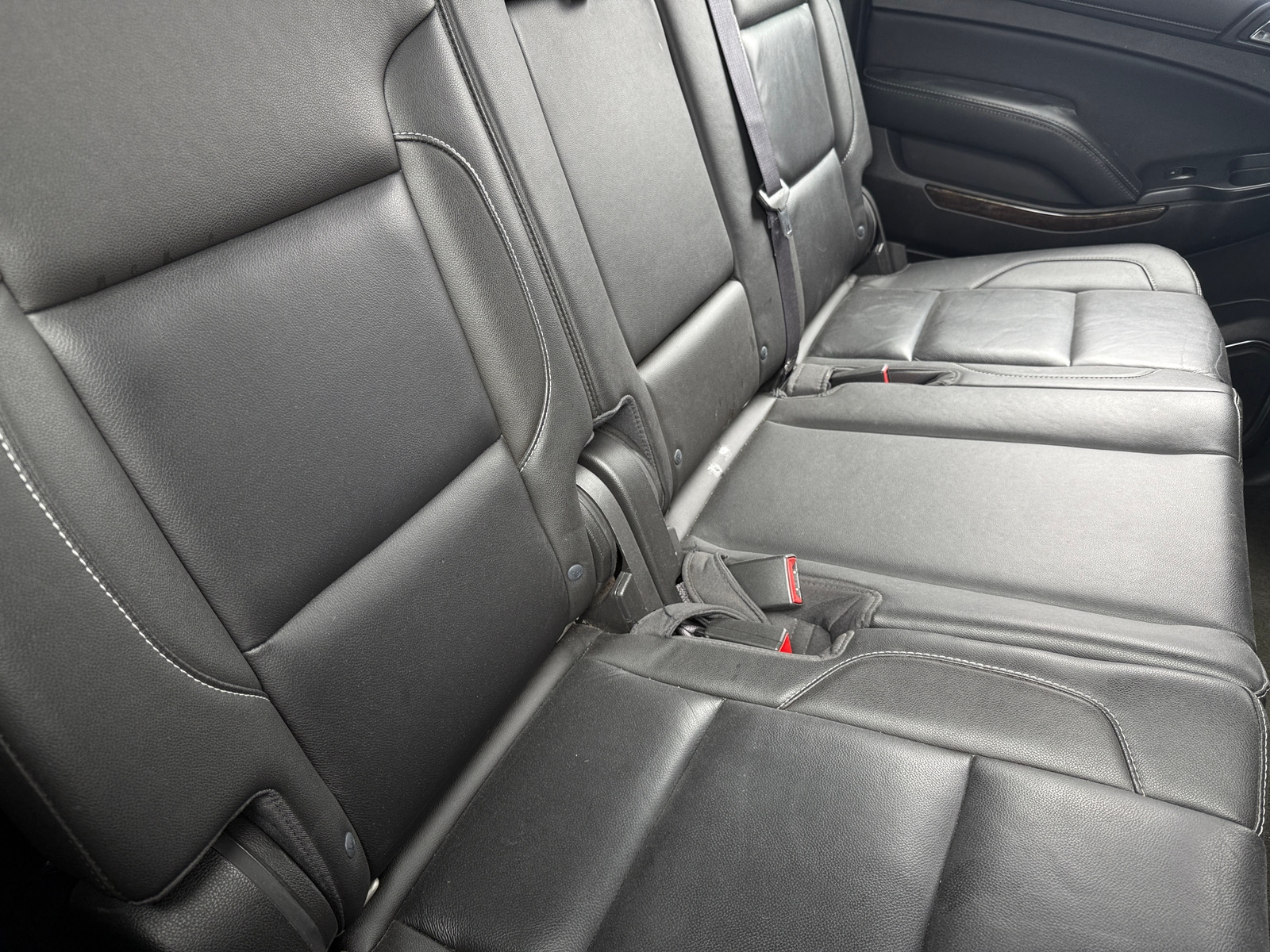 Thumbnail: 2016 Chevrolet Suburban - 5