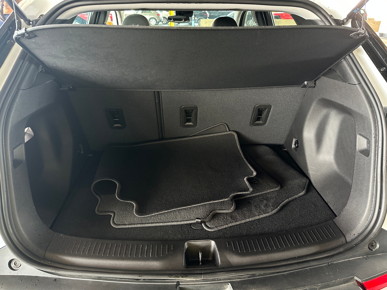 Thumbnail: 2023 Chevrolet Bolt EUV - 7