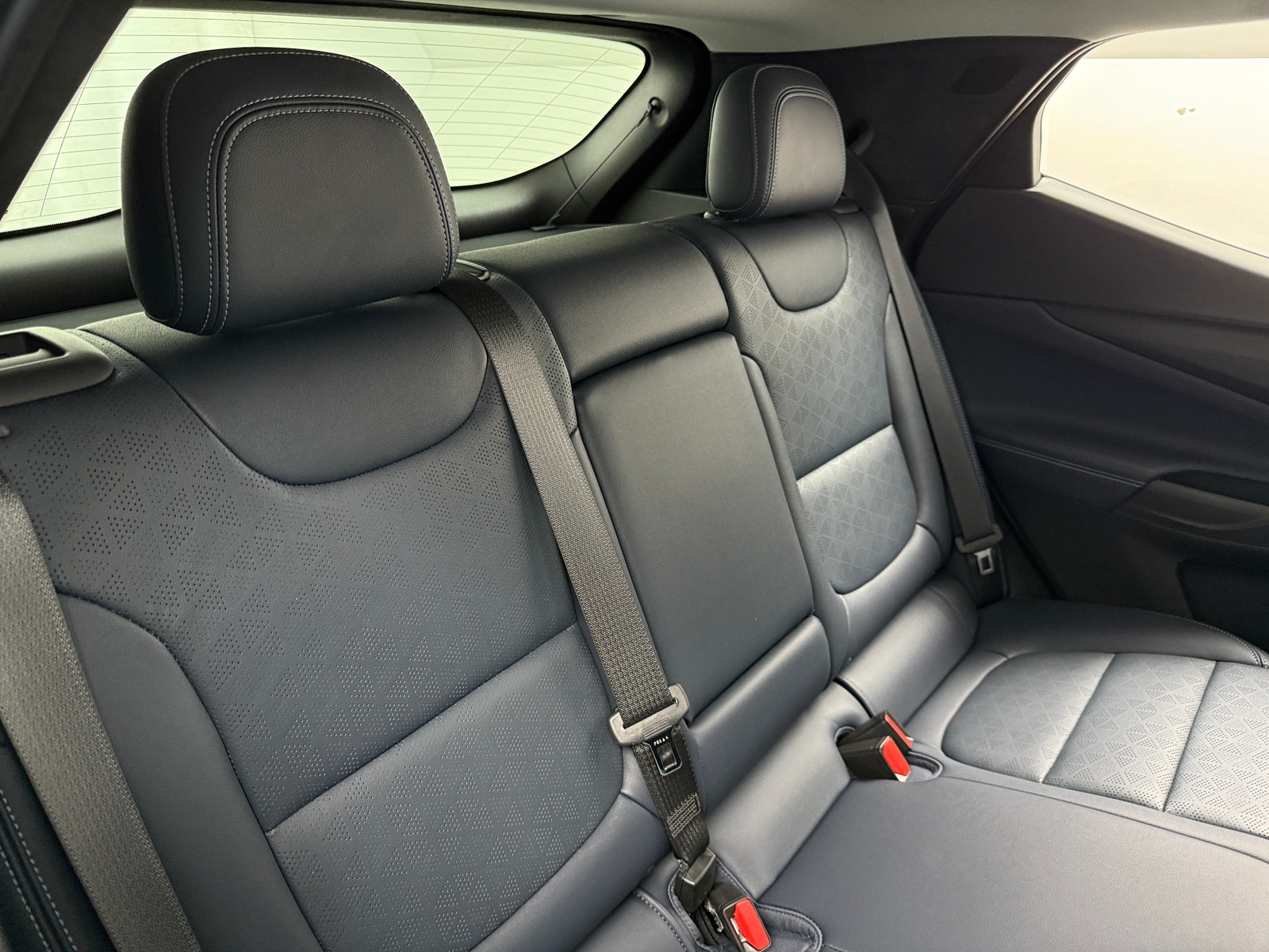 Thumbnail: 2023 Chevrolet Bolt EUV - 5