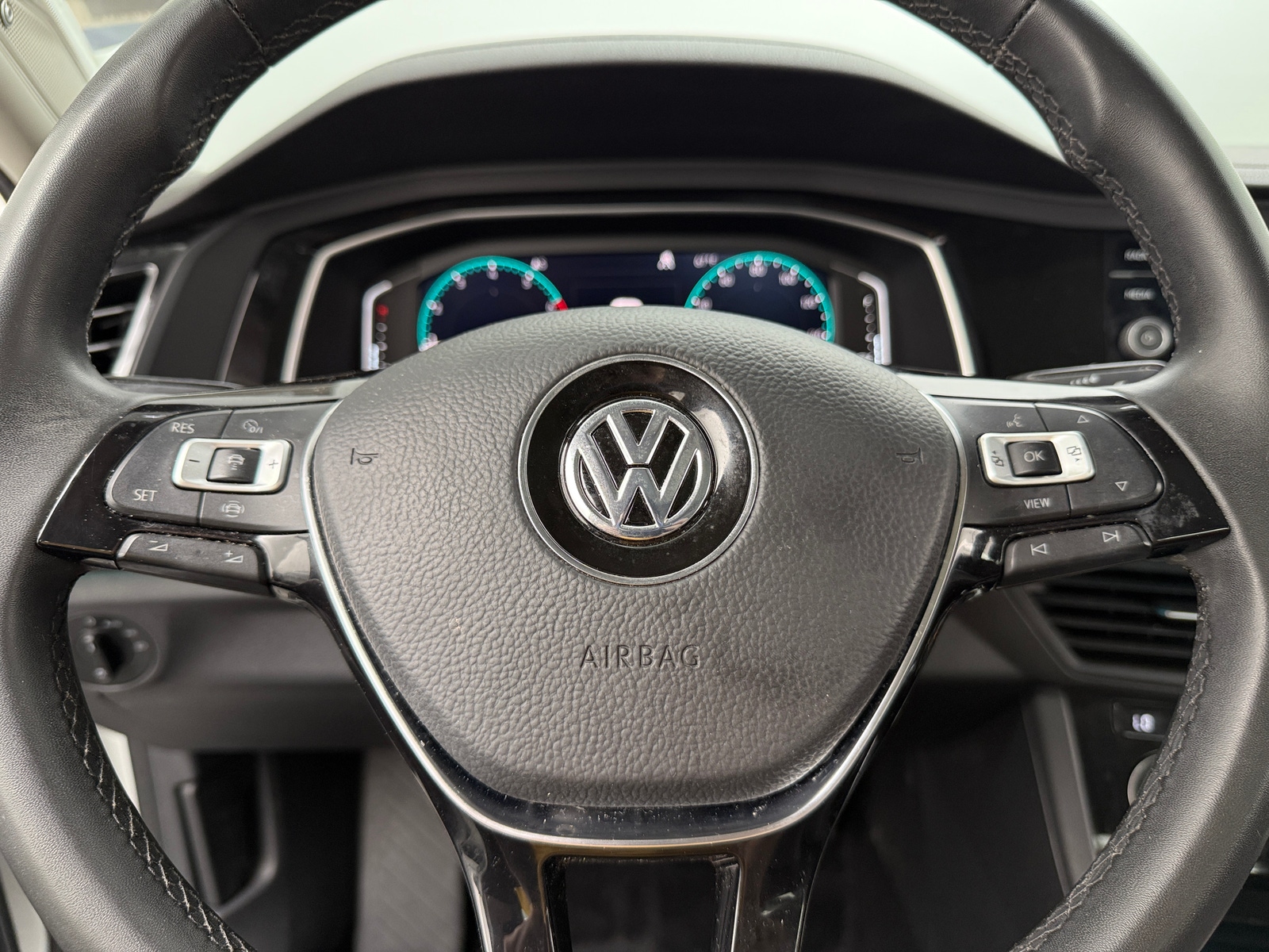 Thumbnail: 2020 Volkswagen Jetta - 4