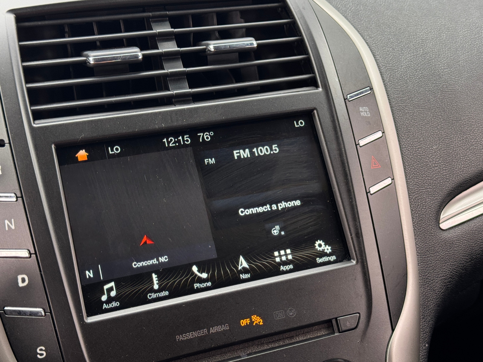 Thumbnail: 2017 Lincoln MKC - 3