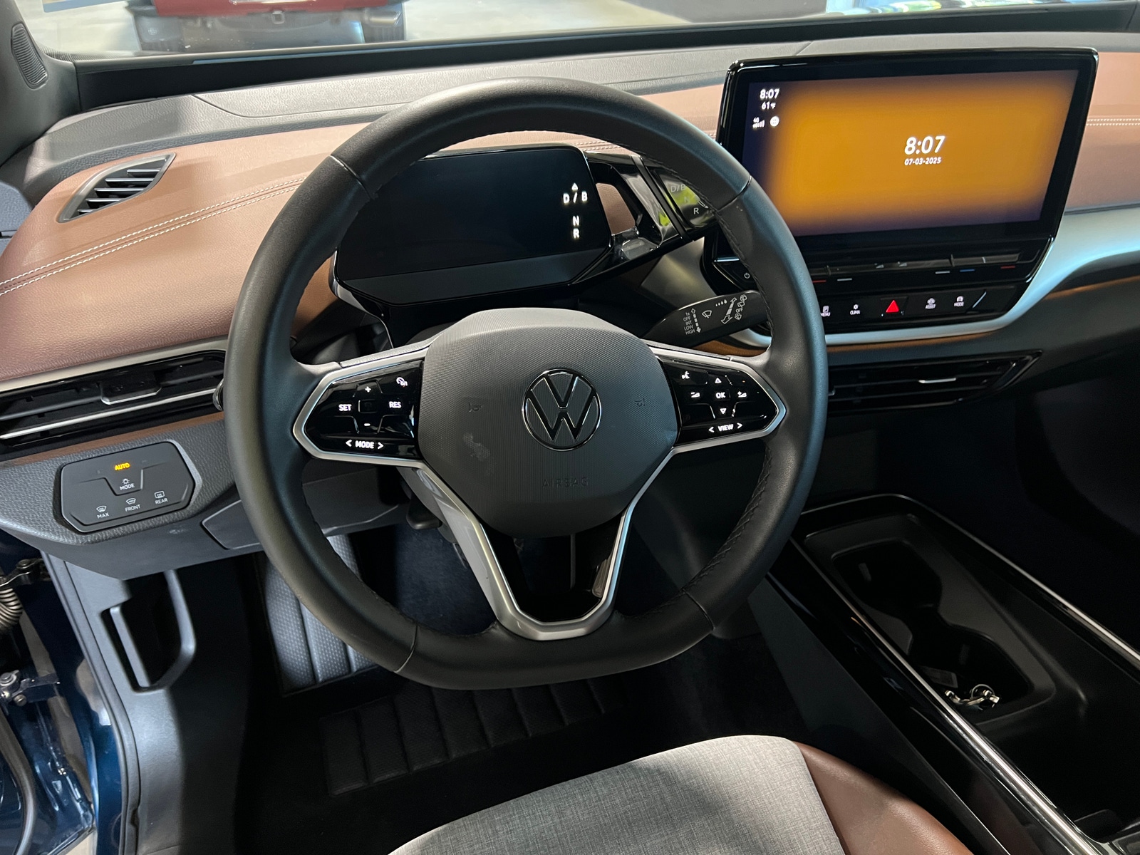 Thumbnail: 2023 Volkswagen ID.4 - 4