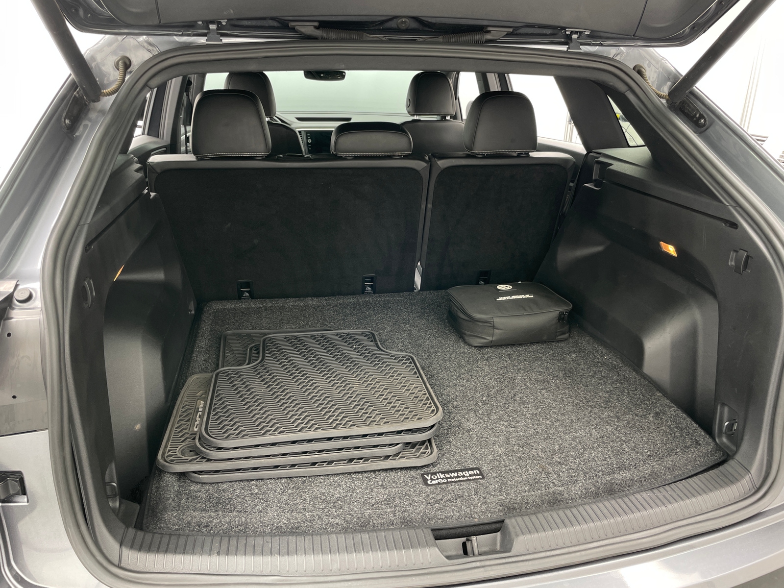 Thumbnail: 2021 Volkswagen Atlas - 6