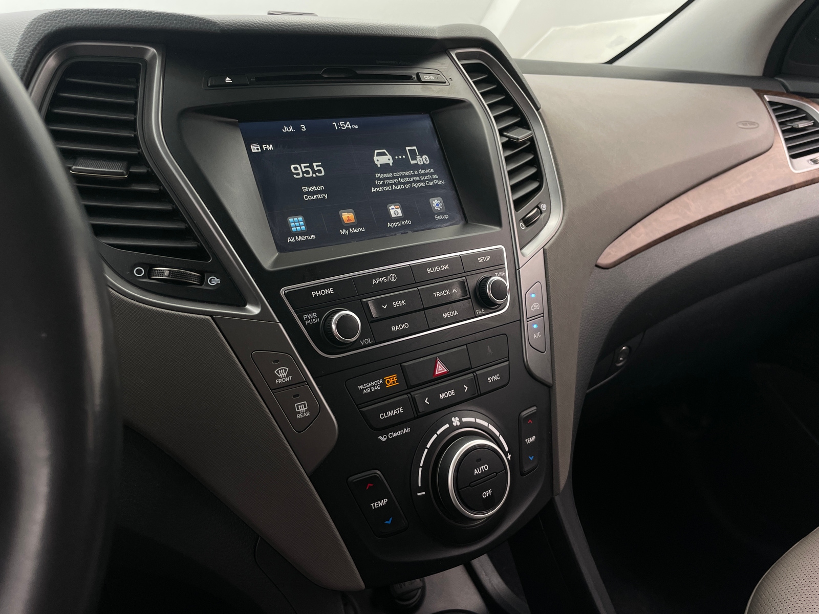 Thumbnail: 2018 Hyundai Santa Fe - 3