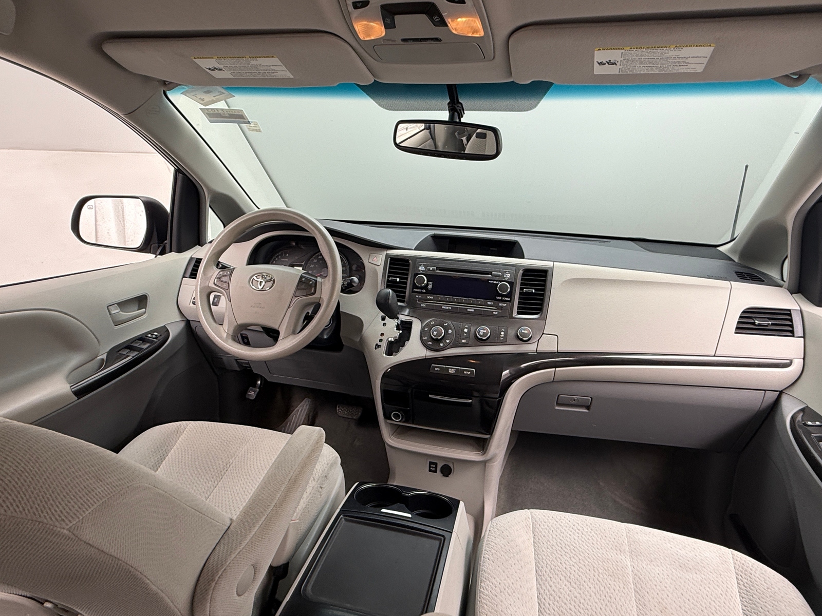 Thumbnail: 2012 Toyota Sienna - 3