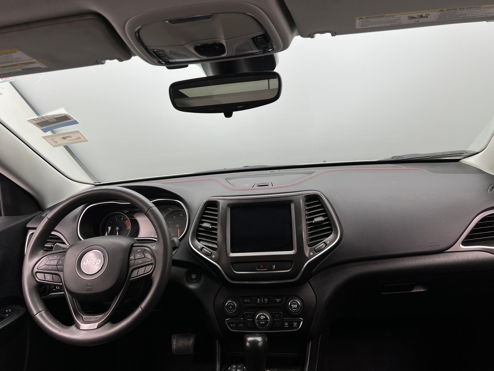 Thumbnail: 2022 Jeep Cherokee - 3