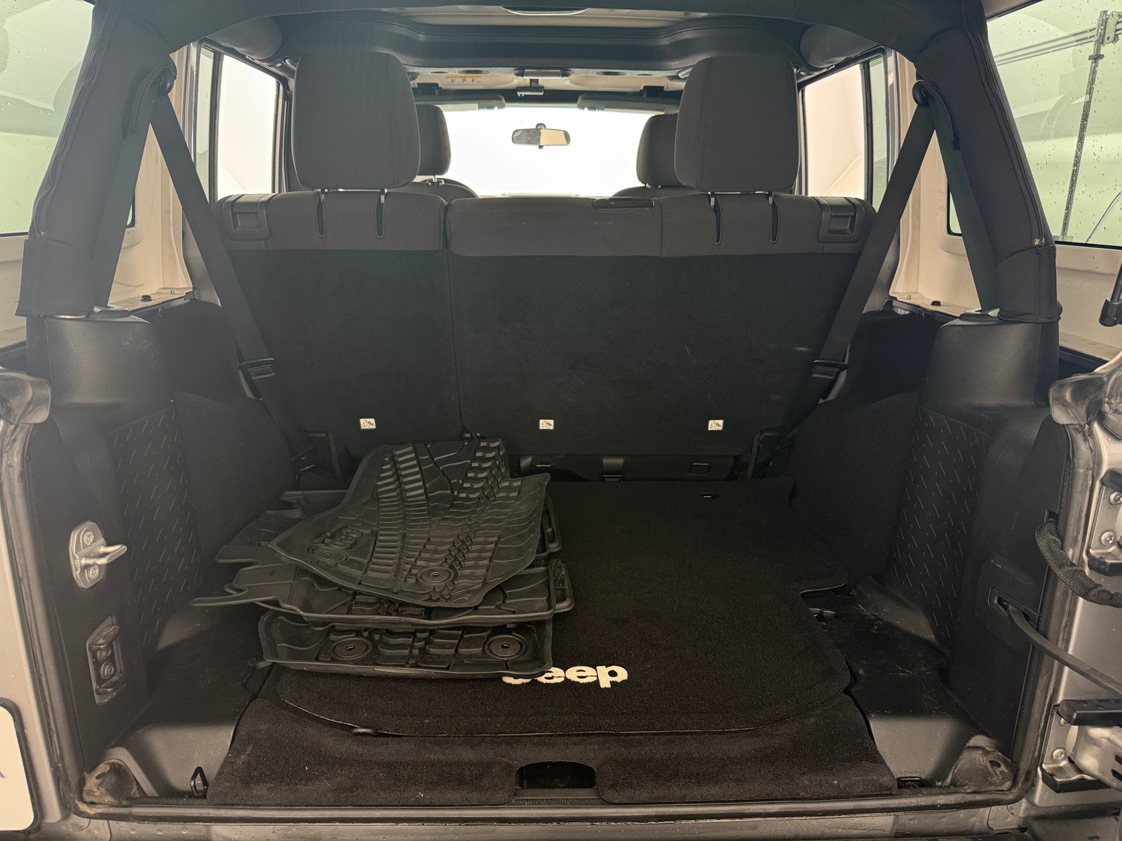 Thumbnail: 2015 Jeep Wrangler - 7