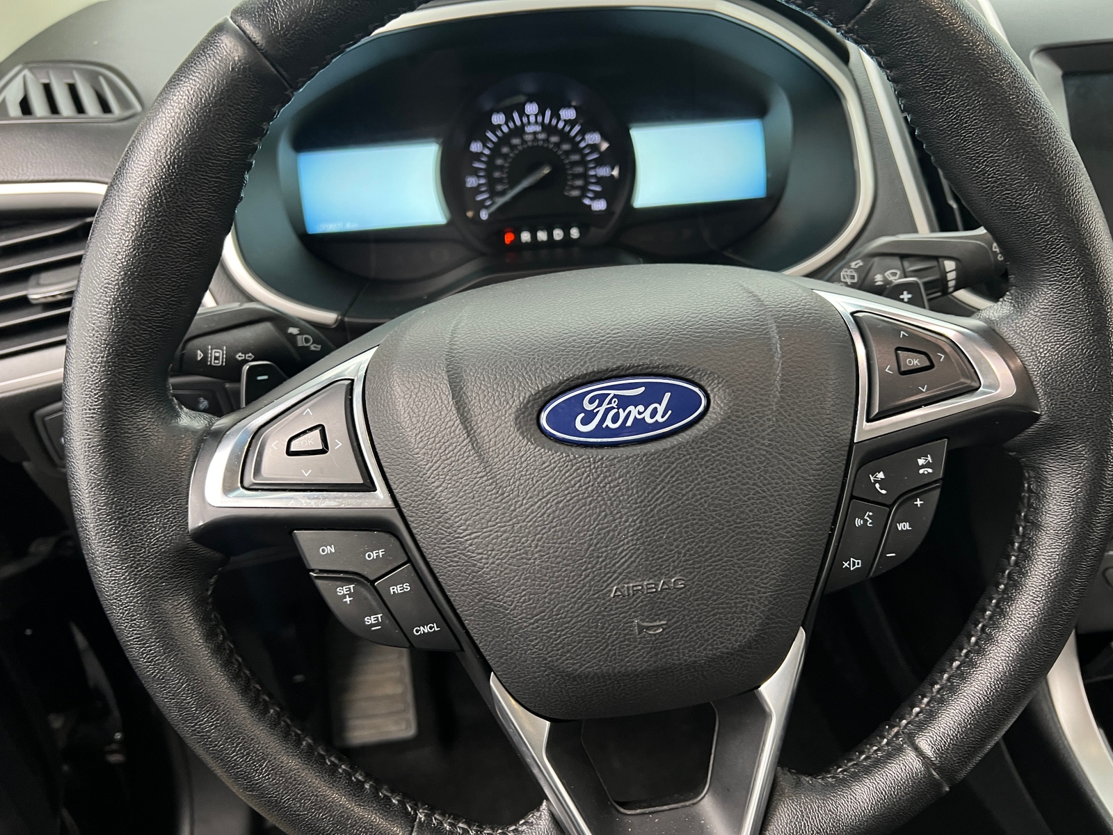Thumbnail: 2019 Ford Edge - 5