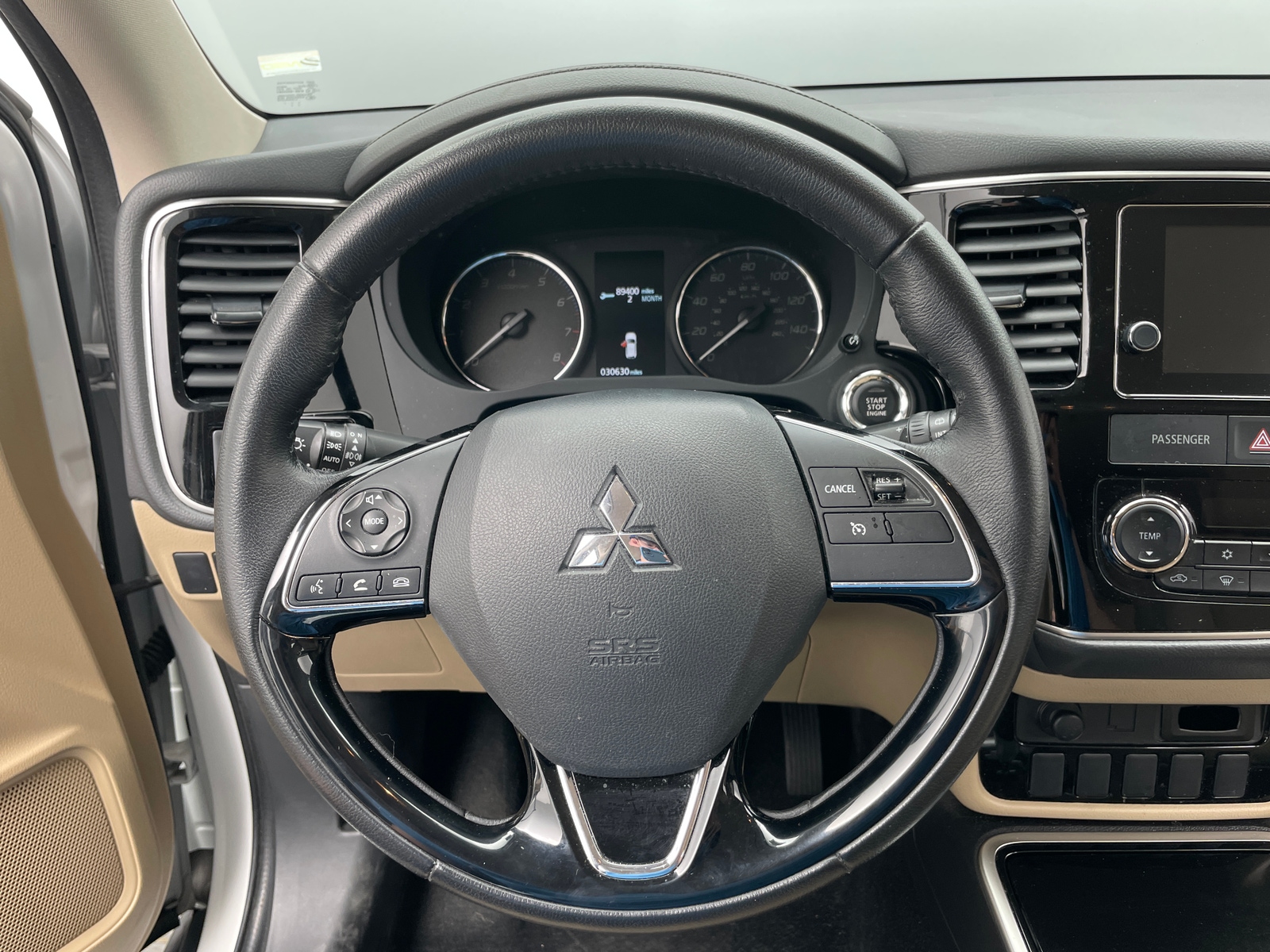 Thumbnail: 2017 Mitsubishi Outlander - 4