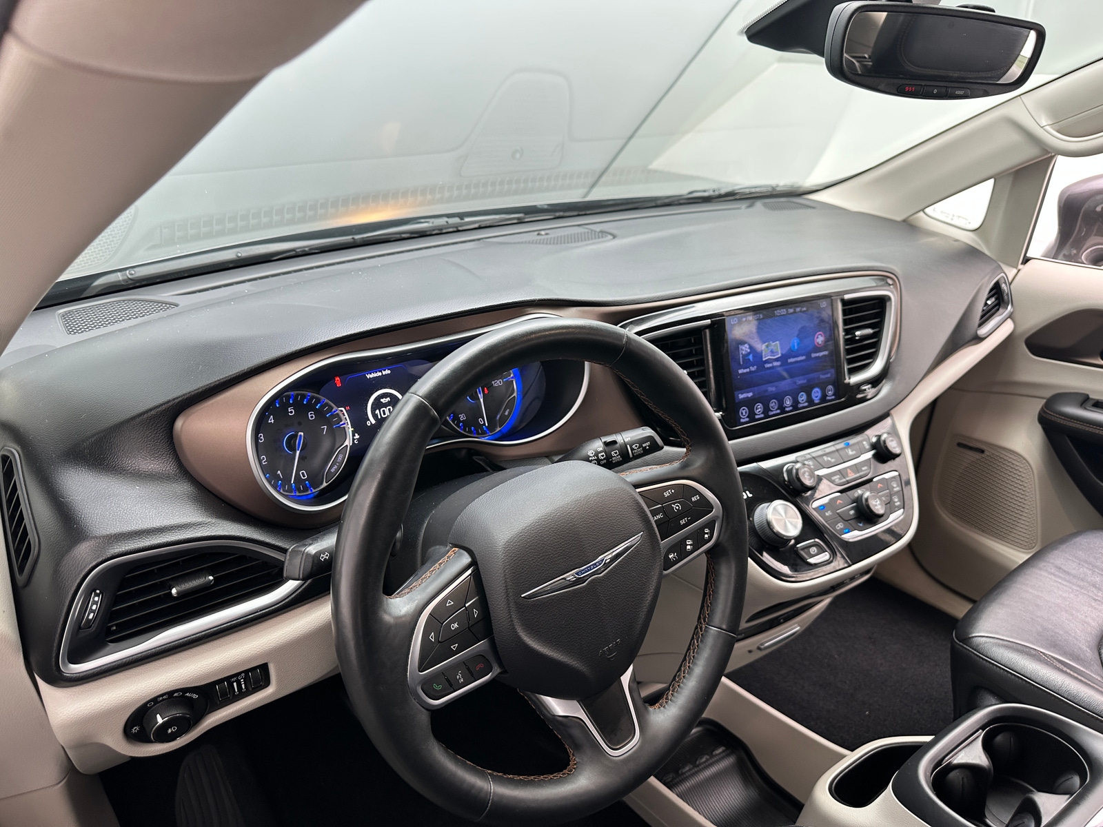 Thumbnail: 2017 Chrysler Pacifica - 2