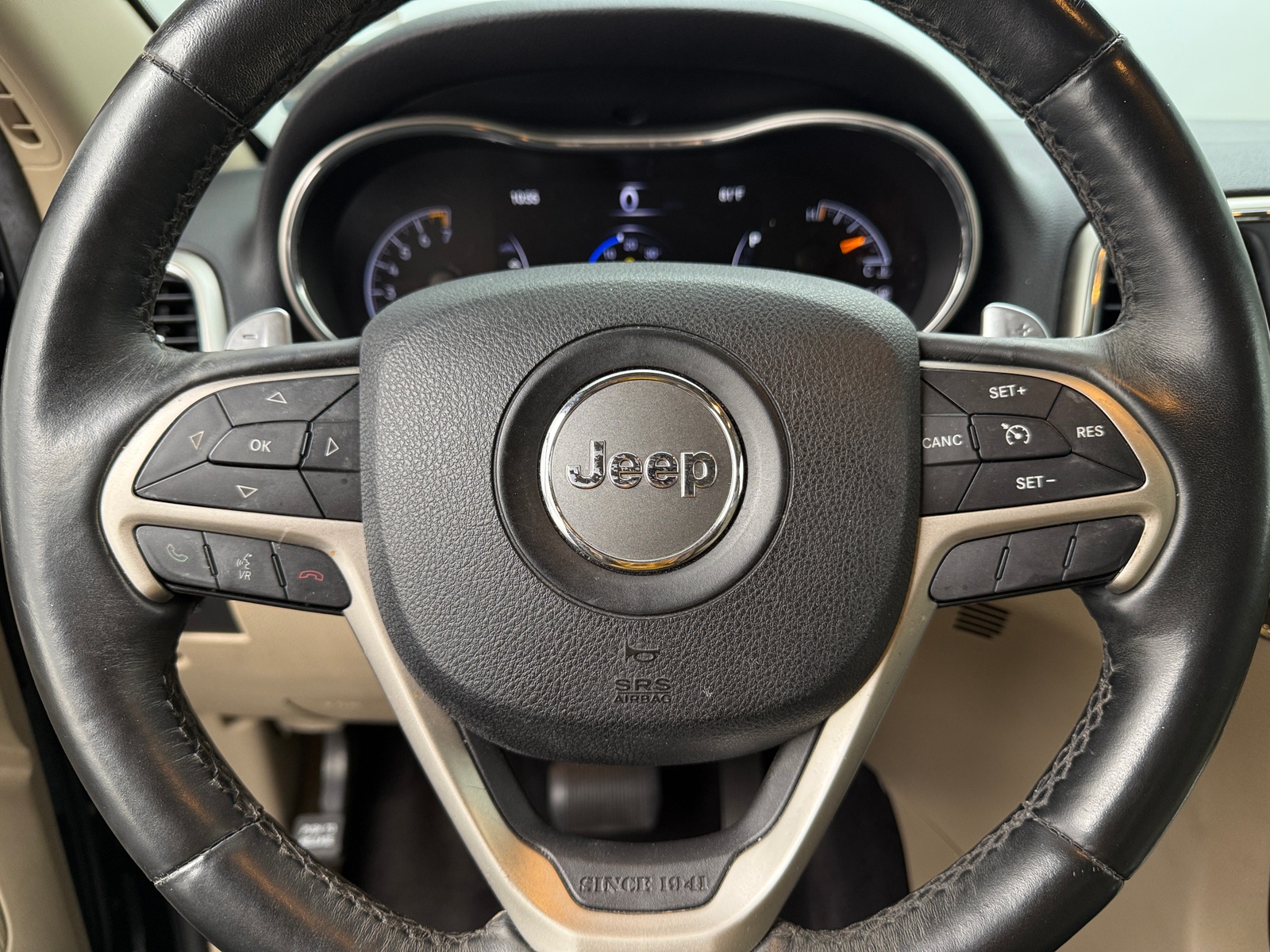 Thumbnail: 2016 Jeep Grand Cherokee - 4