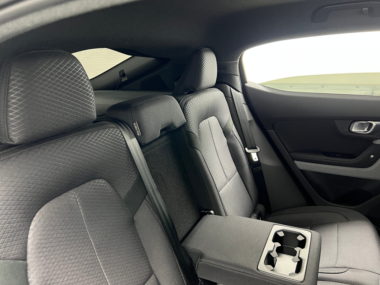 Thumbnail: 2022 Polestar 2 - 6