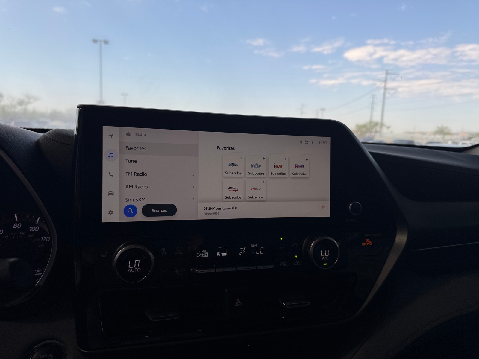 Thumbnail: 2023 Toyota Highlander - 3