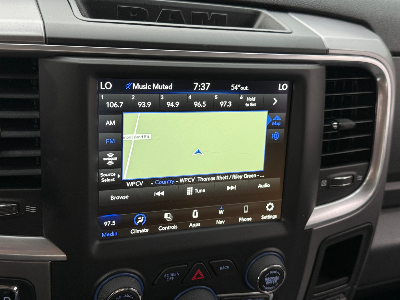 Thumbnail: 2023 RAM 1500 Classic - 4
