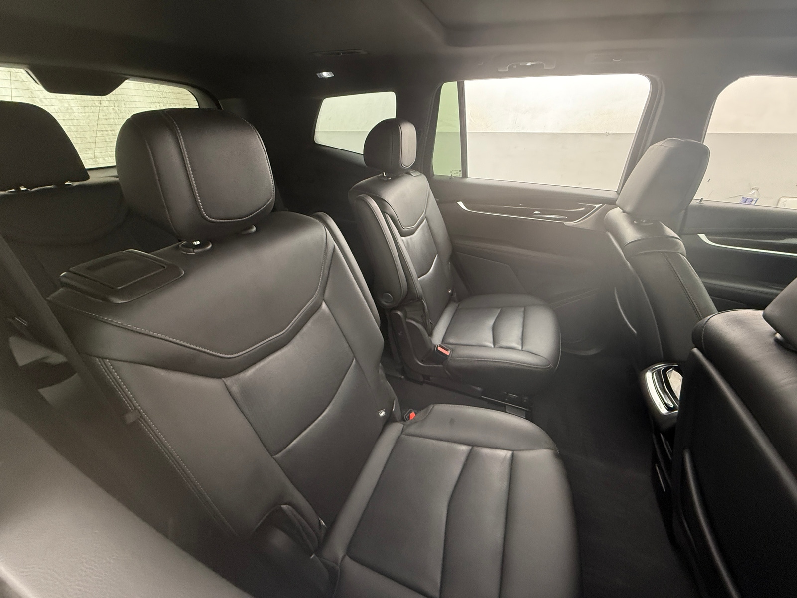 Thumbnail: 2022 Cadillac XT6 - 5