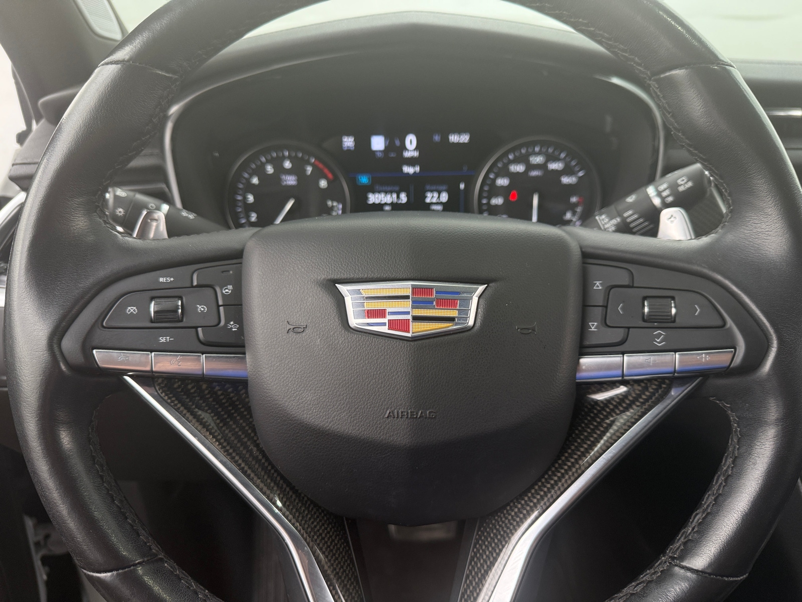 Thumbnail: 2022 Cadillac XT6 - 4