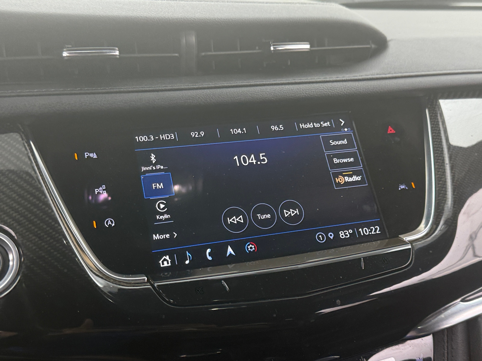 Thumbnail: 2022 Cadillac XT6 - 3
