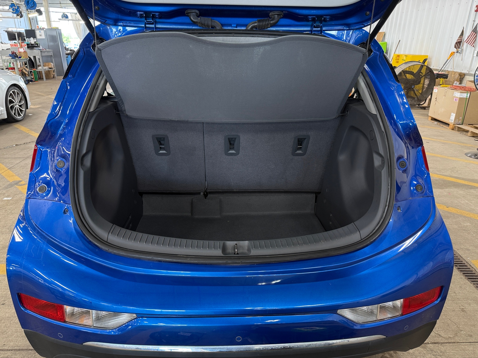 Thumbnail: 2020 Chevrolet Bolt EV - 7
