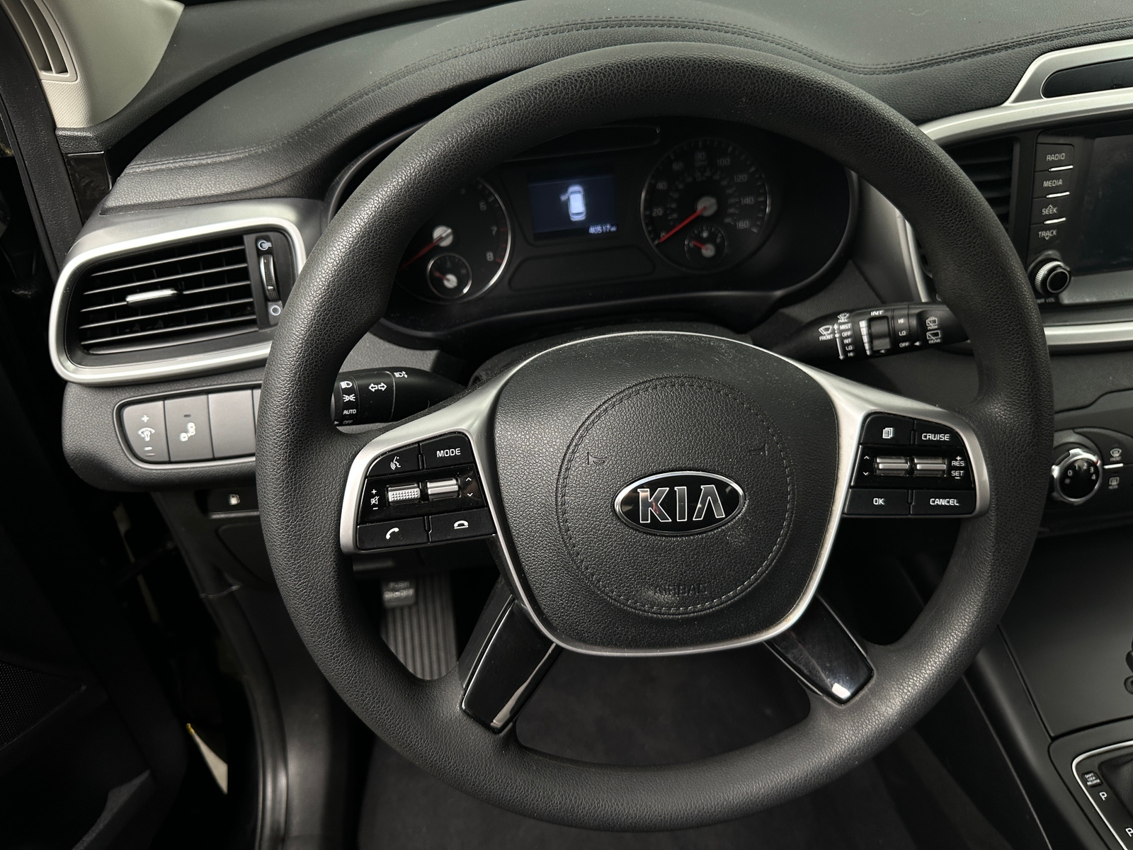 Thumbnail: 2020 Kia Sorento - 5