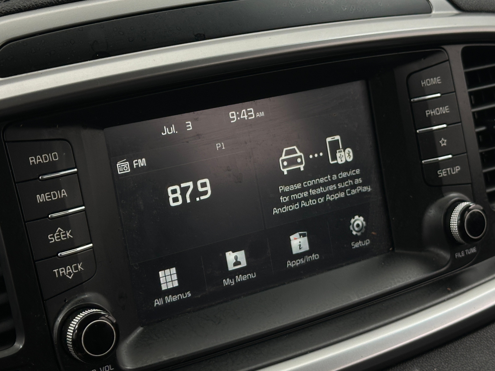 Thumbnail: 2020 Kia Sorento - 4