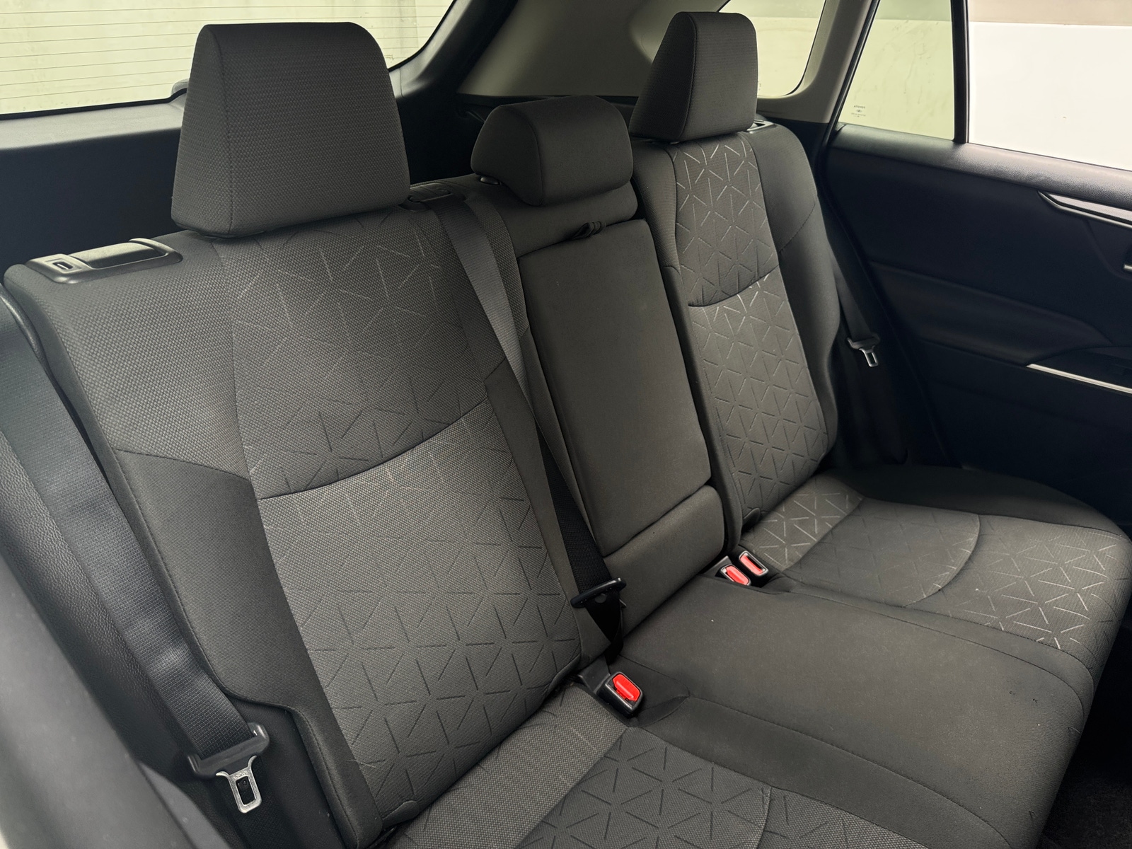 Thumbnail: 2021 Toyota RAV4 - 6