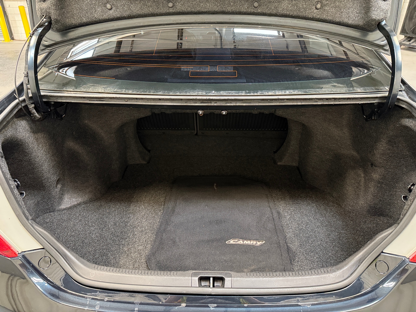 Thumbnail: 2014 Toyota Camry - 7