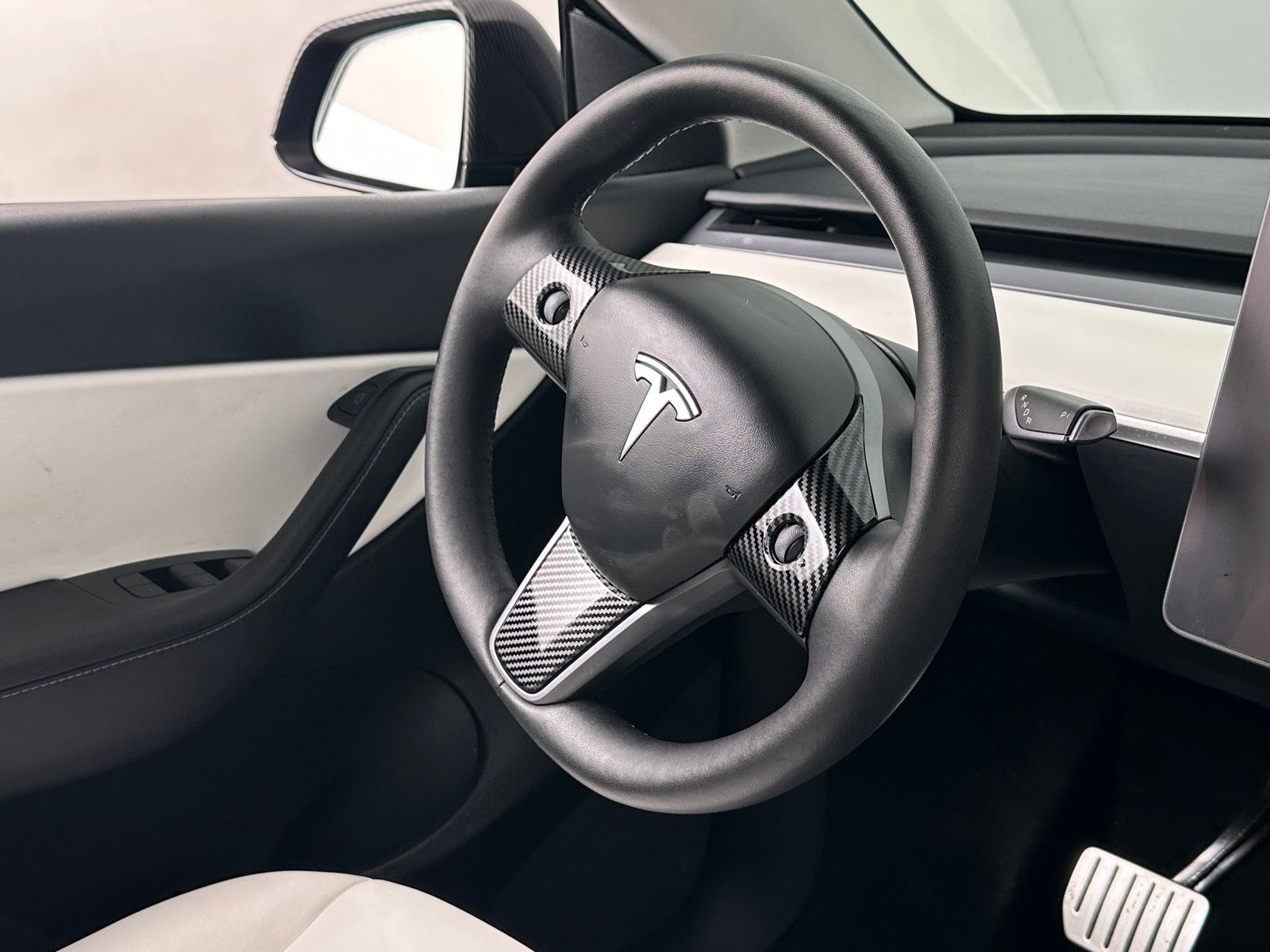 Thumbnail: 2022 Tesla Model Y - 4