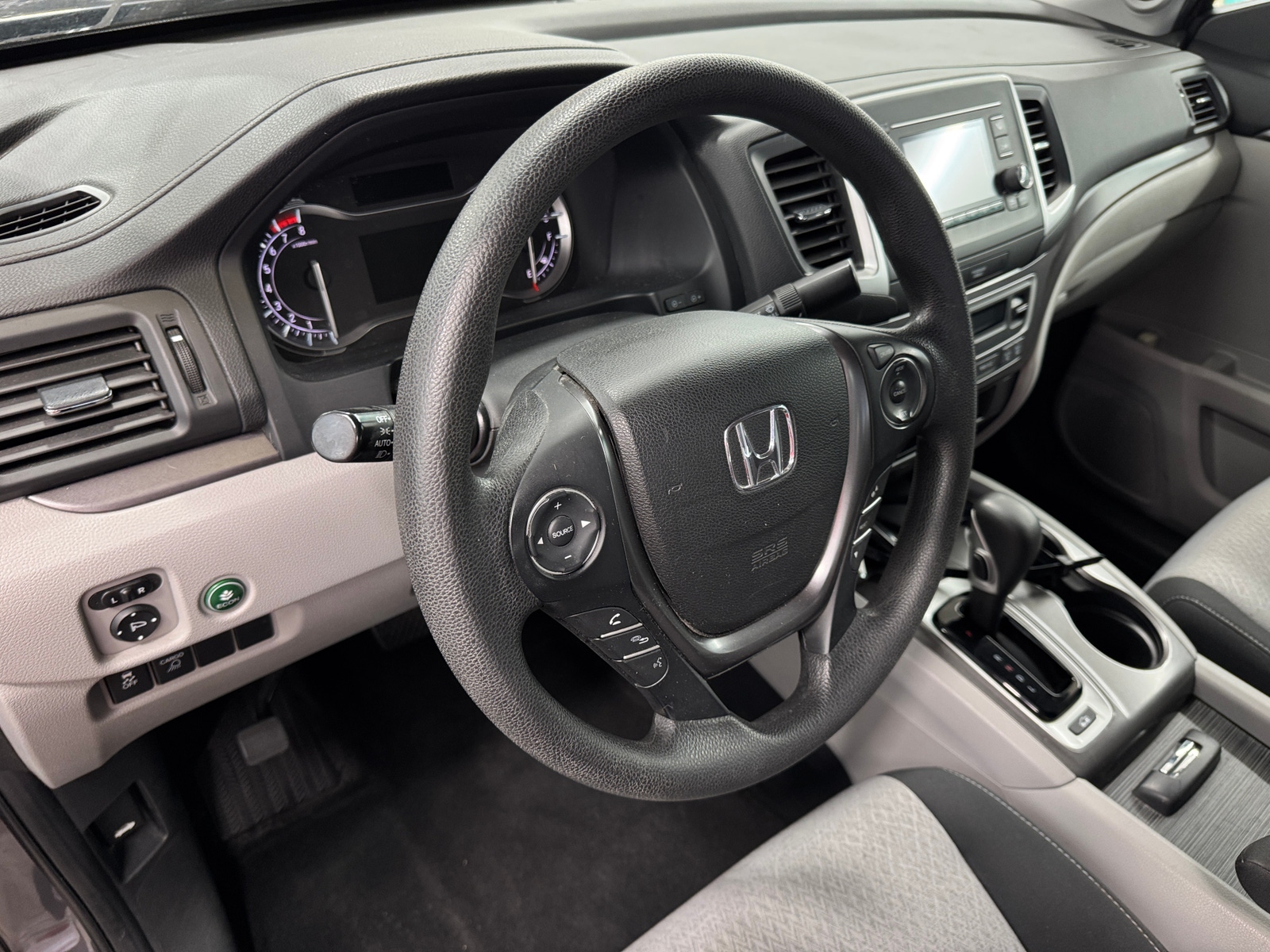Thumbnail: 2017 Honda Ridgeline - 3