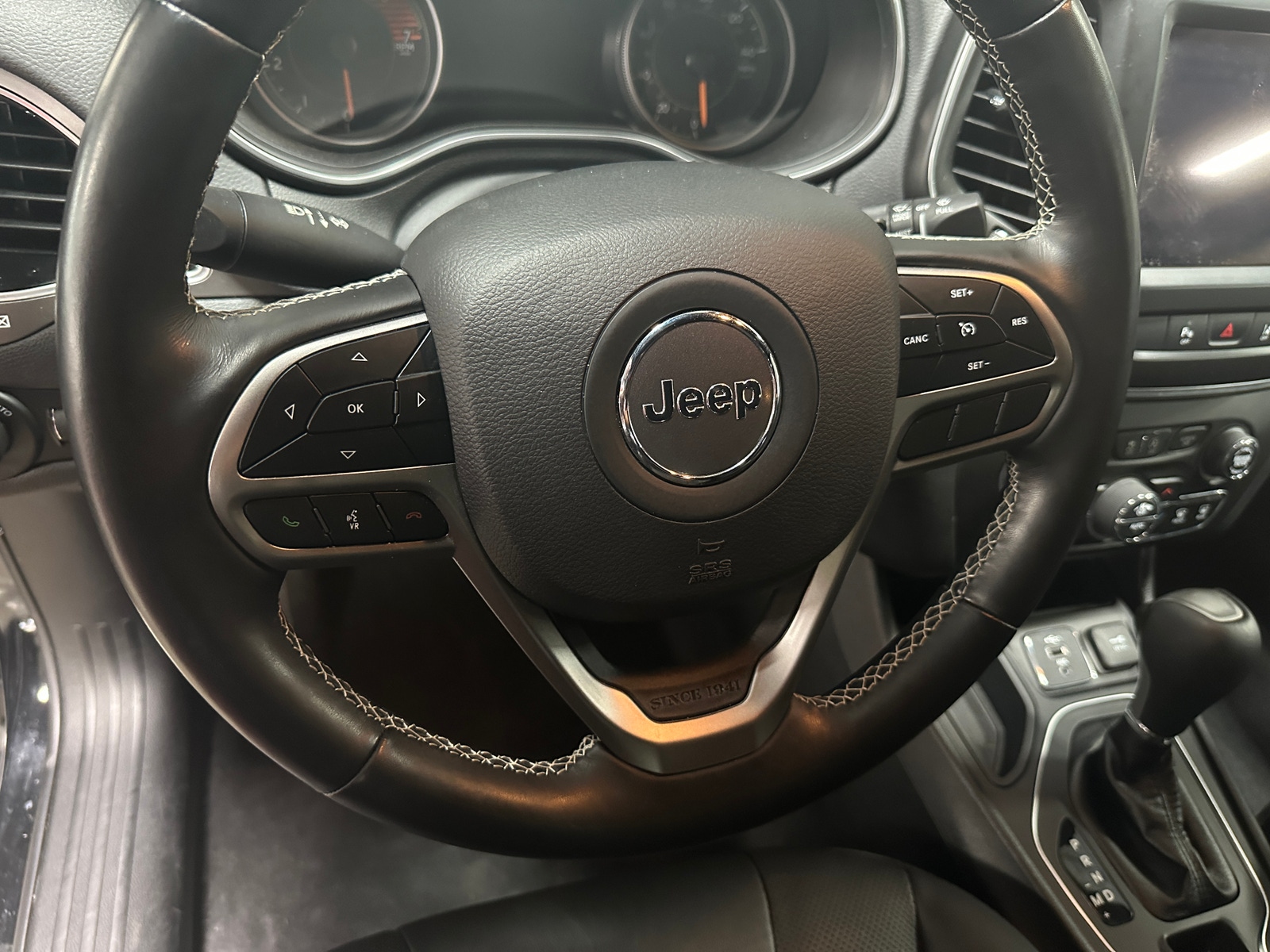 Thumbnail: 2021 Jeep Cherokee - 4