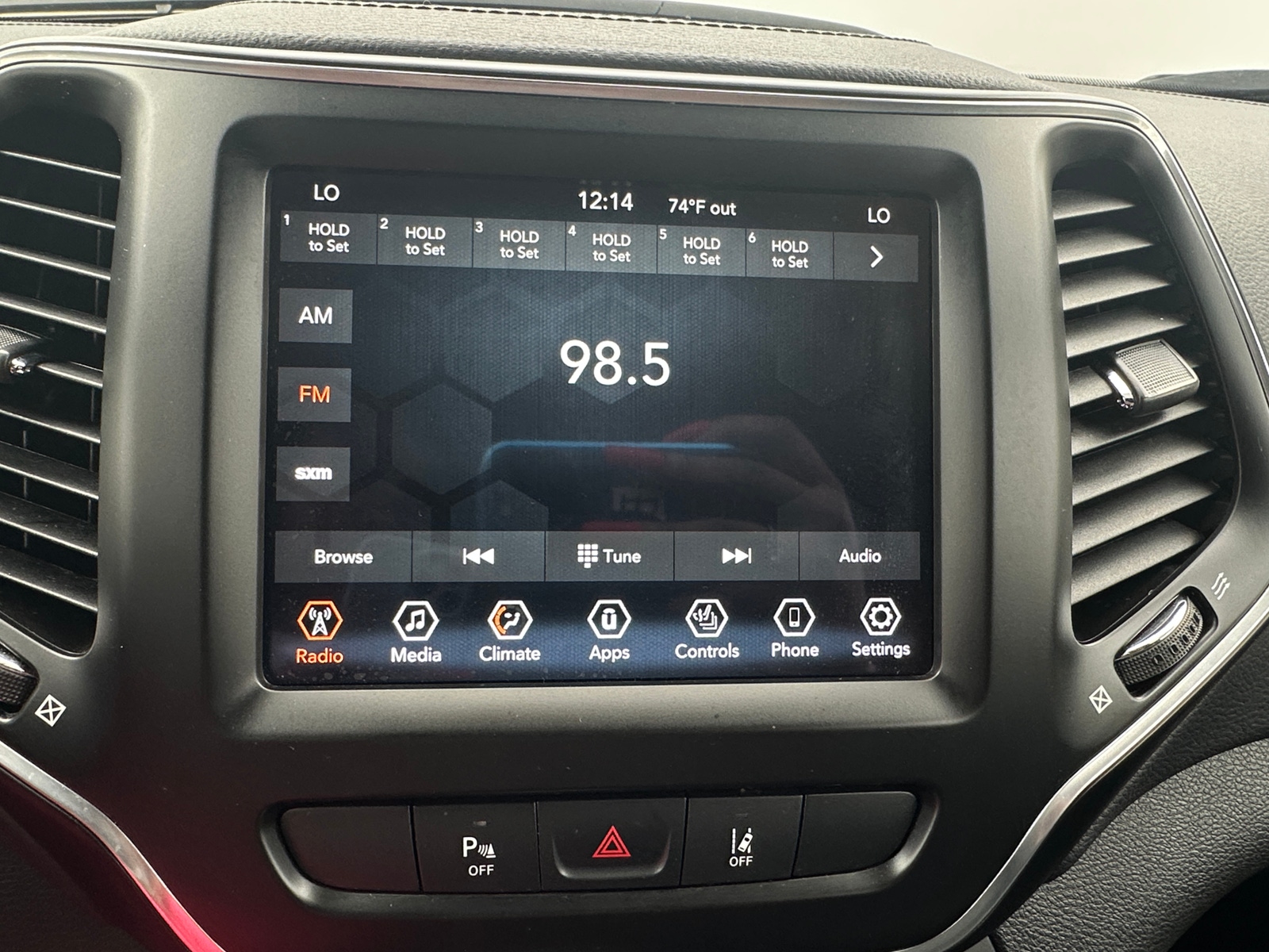 Thumbnail: 2021 Jeep Cherokee - 3