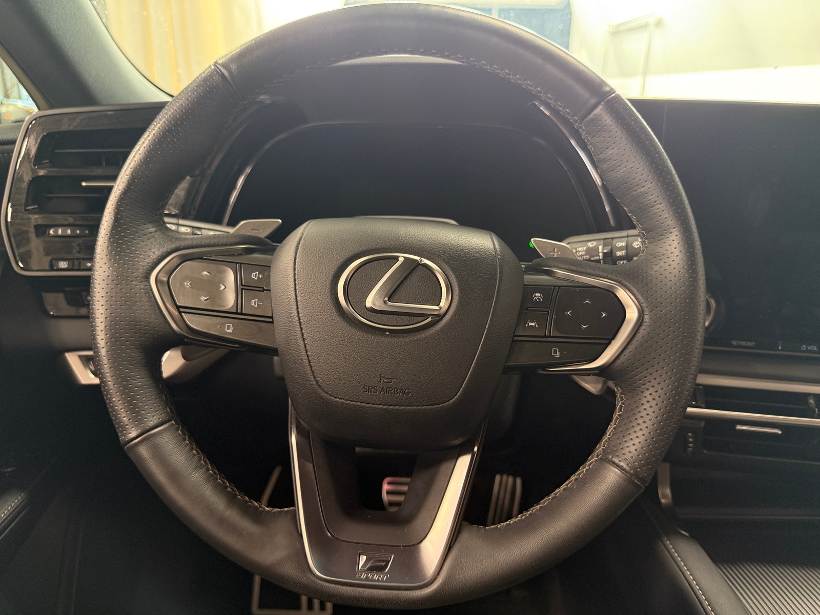 Thumbnail: 2023 Lexus RX - 4