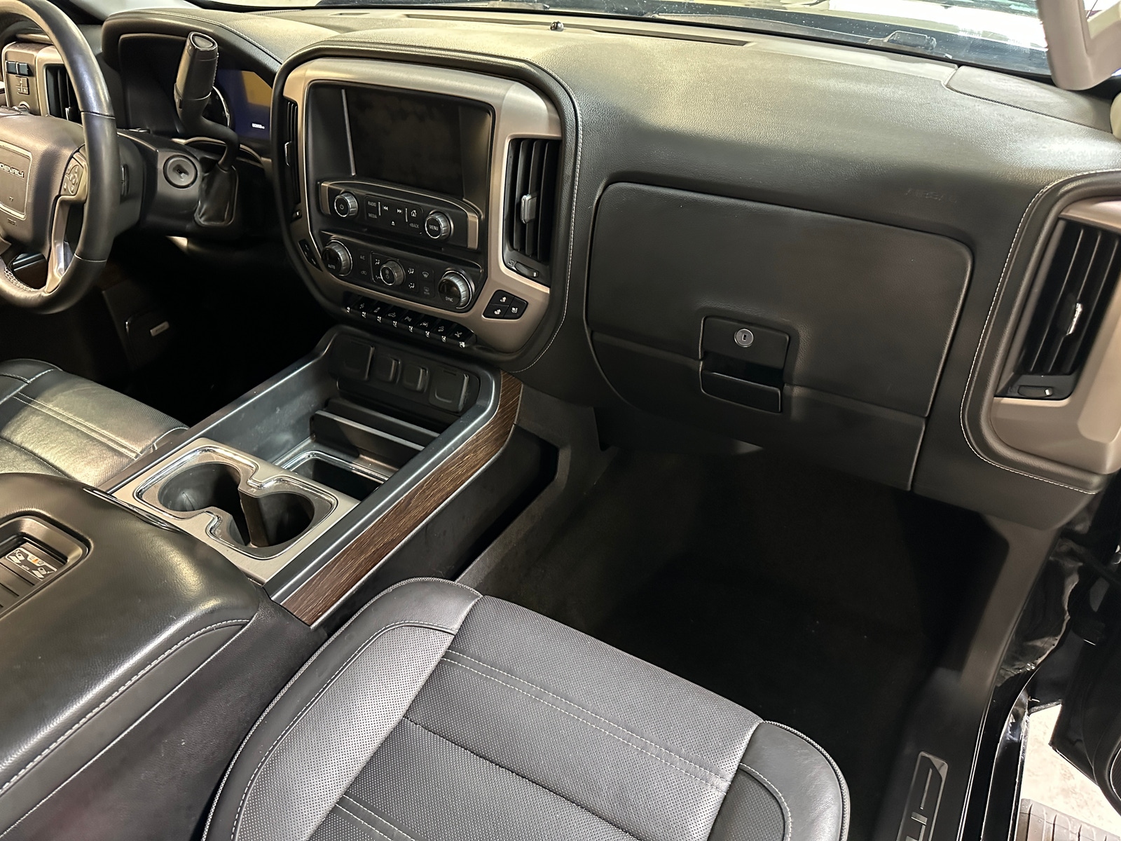 Thumbnail: 2017 GMC Sierra 1500 - 2