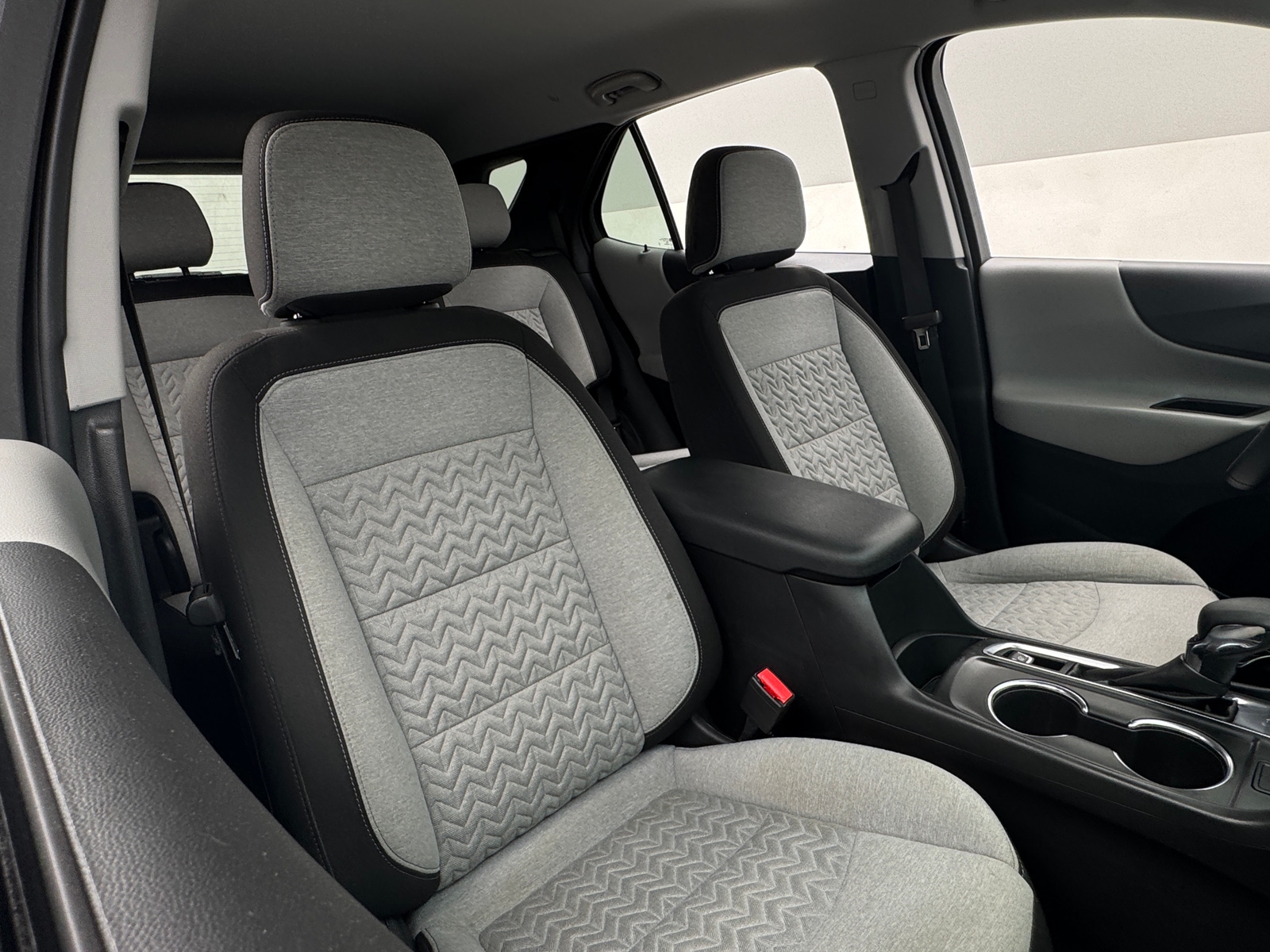 Thumbnail: 2022 Chevrolet Equinox - 2