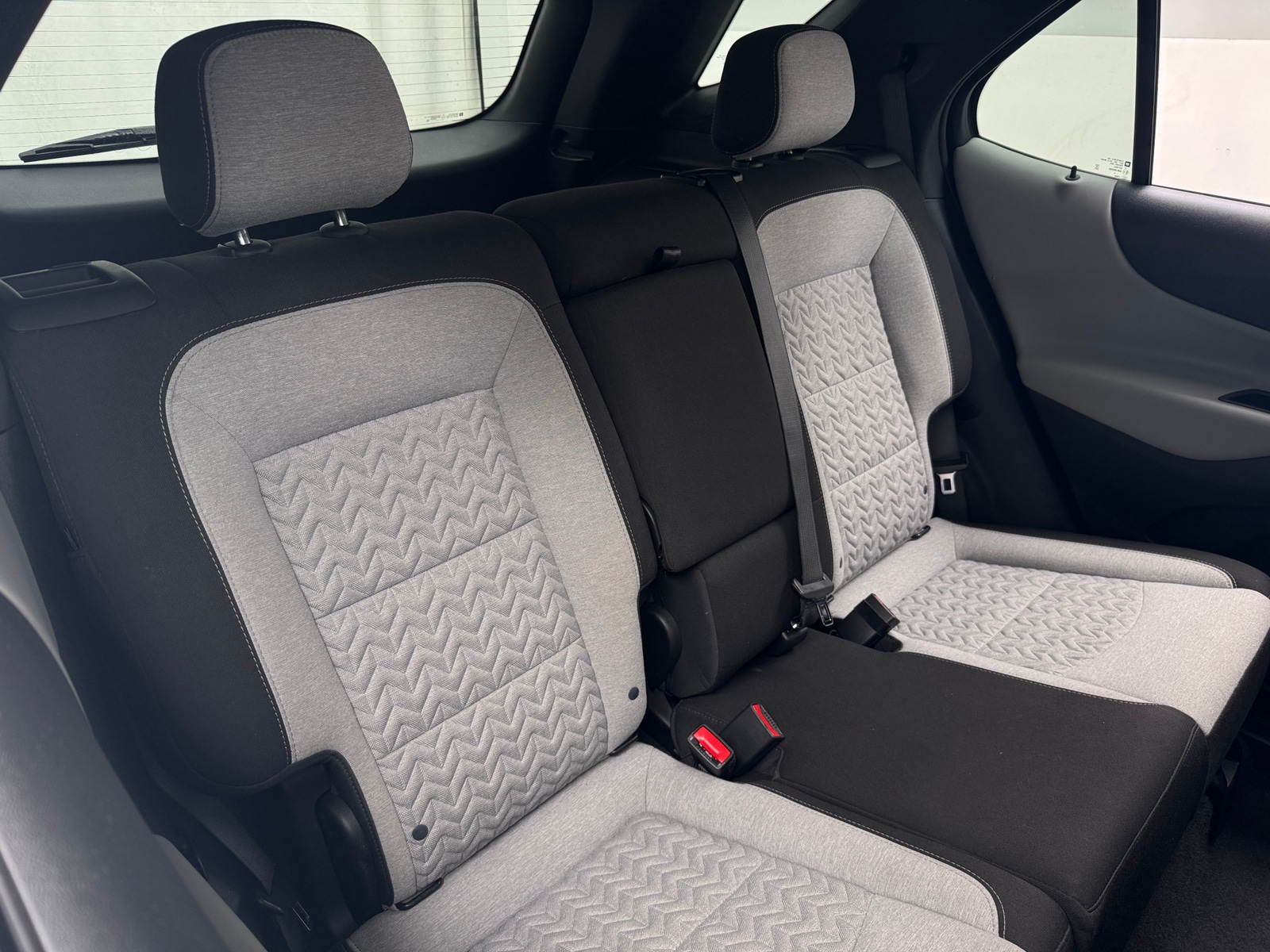Thumbnail: 2022 Chevrolet Equinox - 6