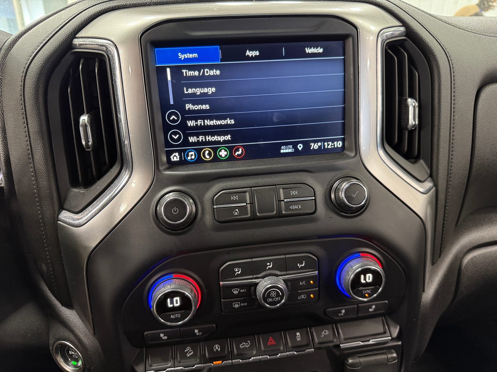 Thumbnail: 2019 Chevrolet Silverado 1500 - 4