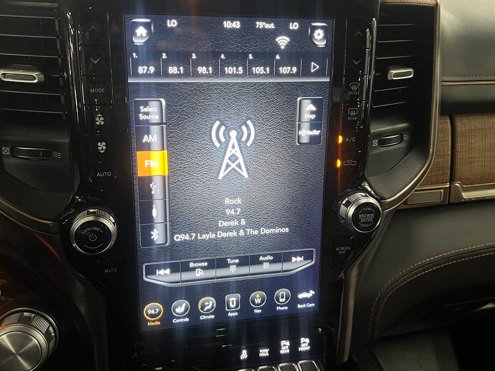 Thumbnail: 2020 RAM 1500 - 3