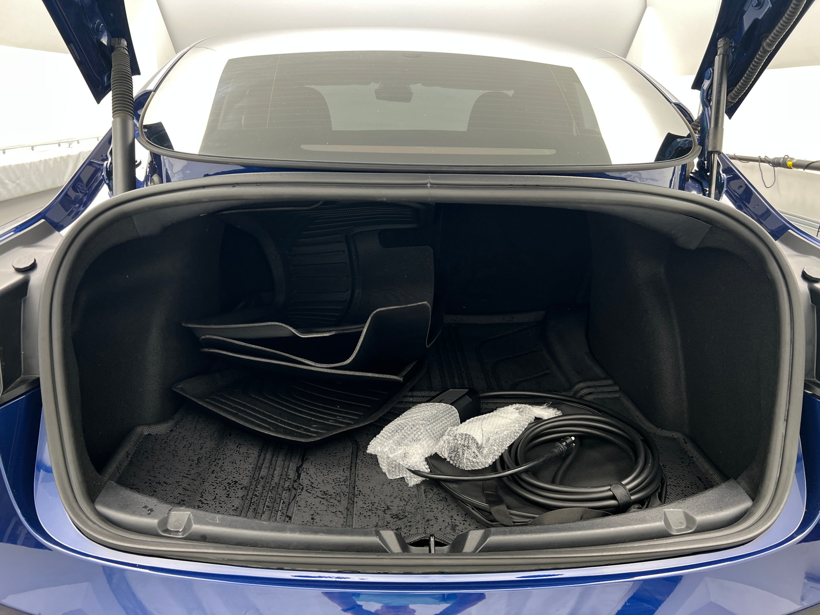 Thumbnail: 2023 Tesla Model 3 - 6
