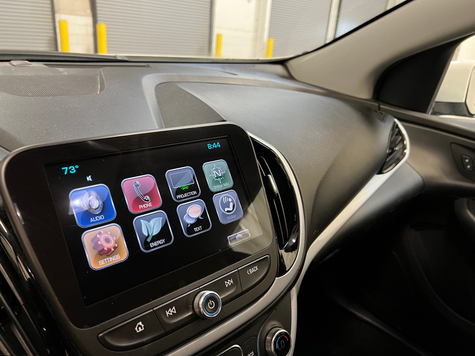 Thumbnail: 2017 Chevrolet Volt - 4